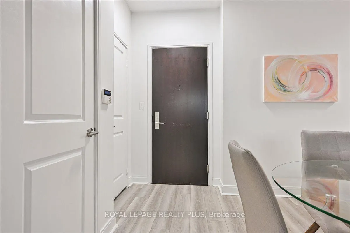 60 Absolute Avenue, #1008
