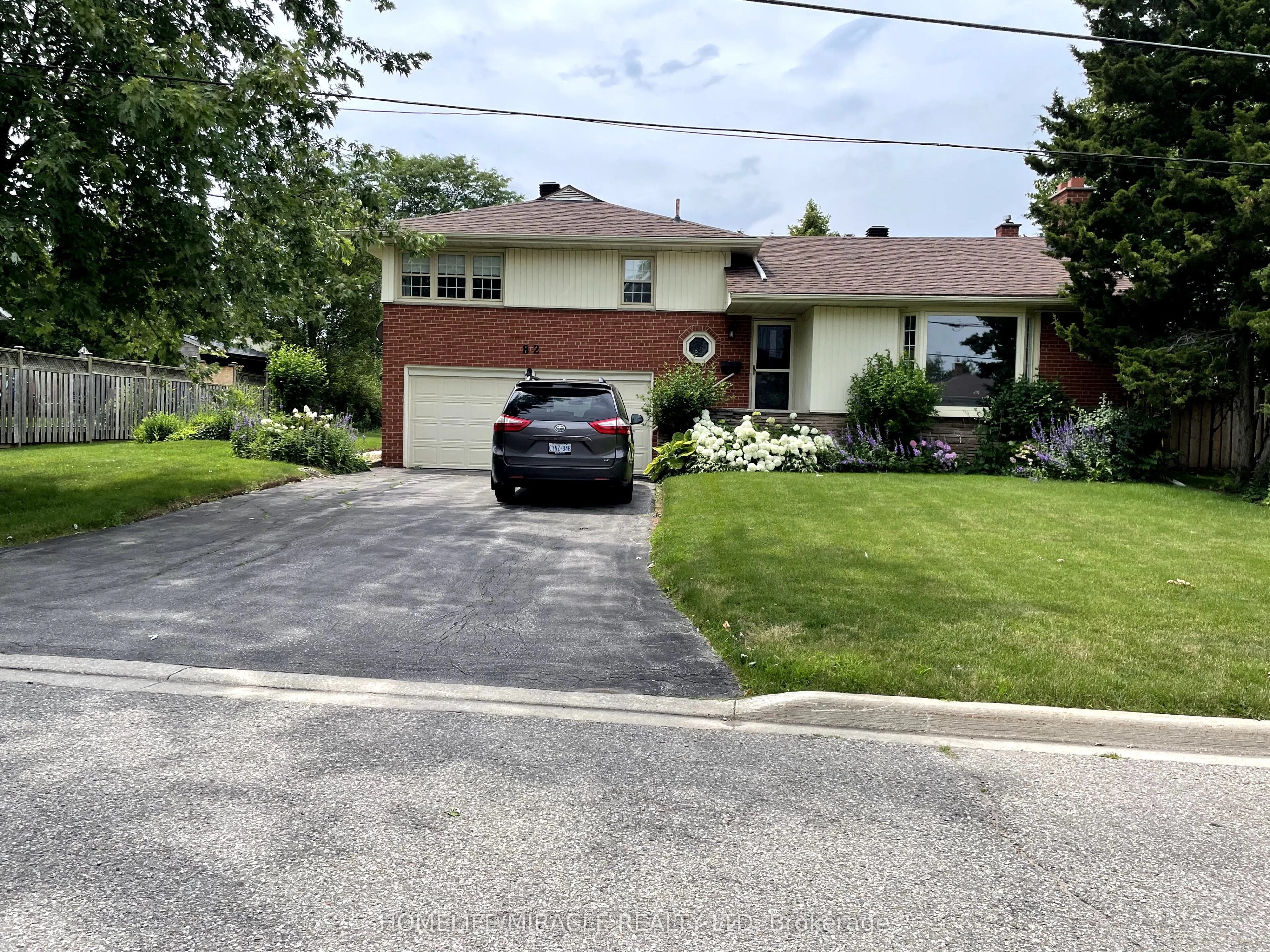 82 Roy Drive
