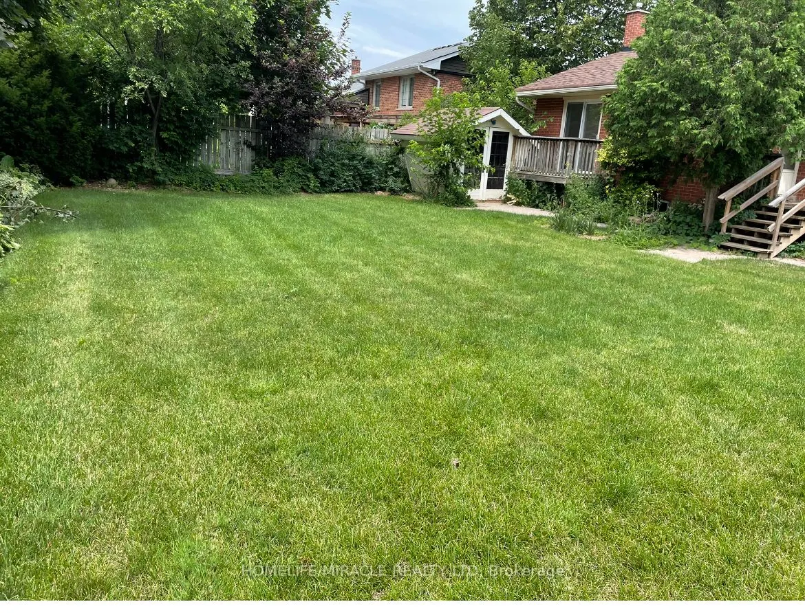 82 Roy Drive