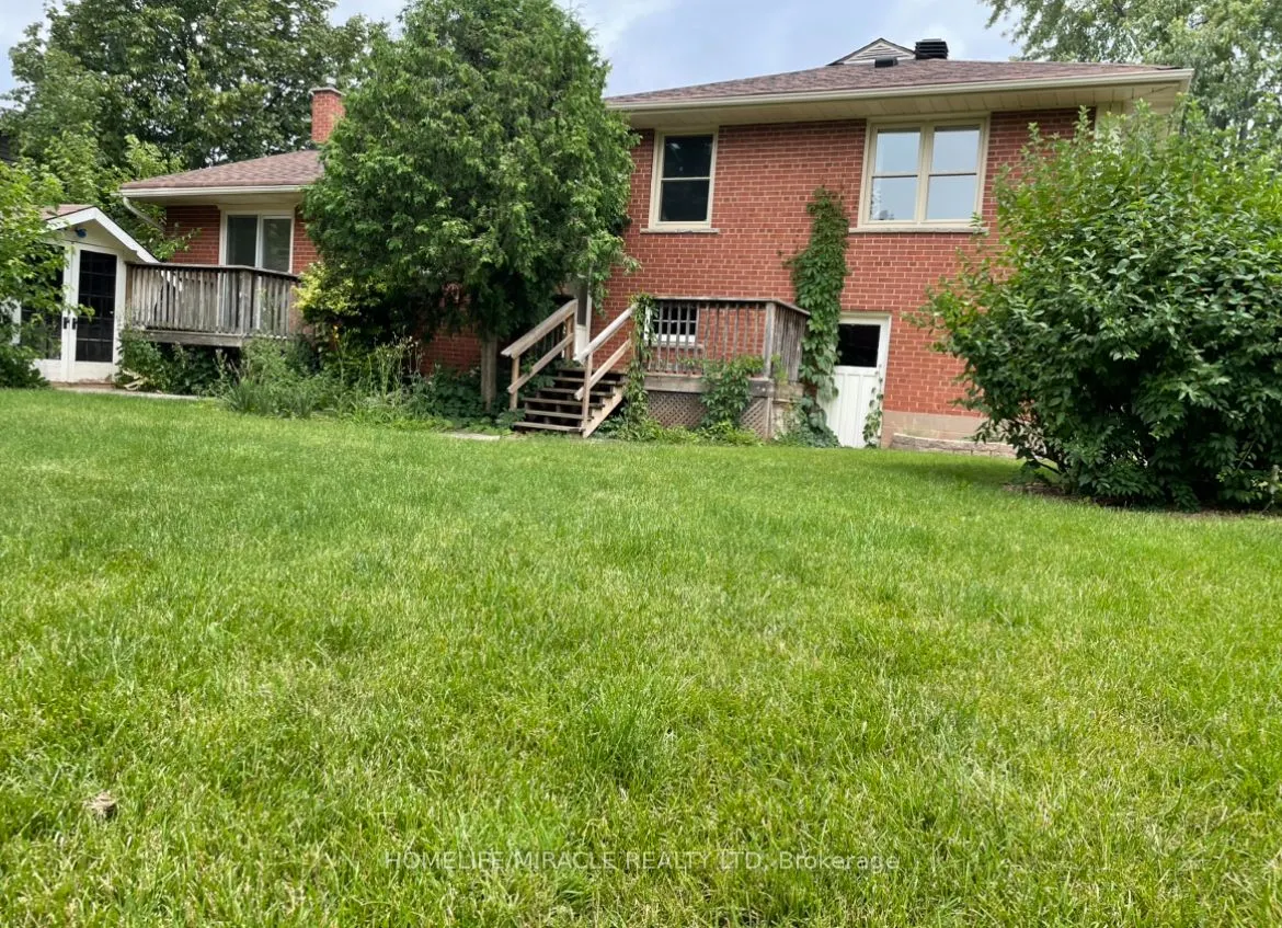 82 Roy Drive