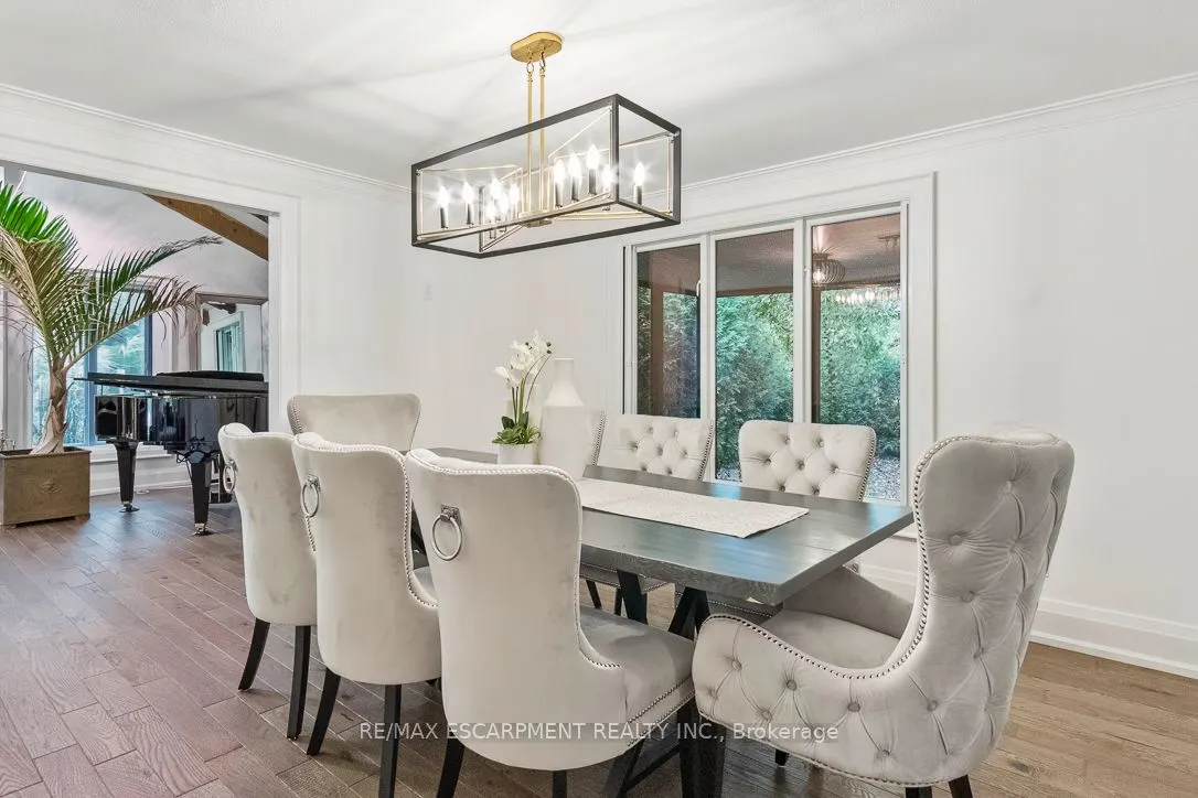 1294 GATEHOUSE Drive
