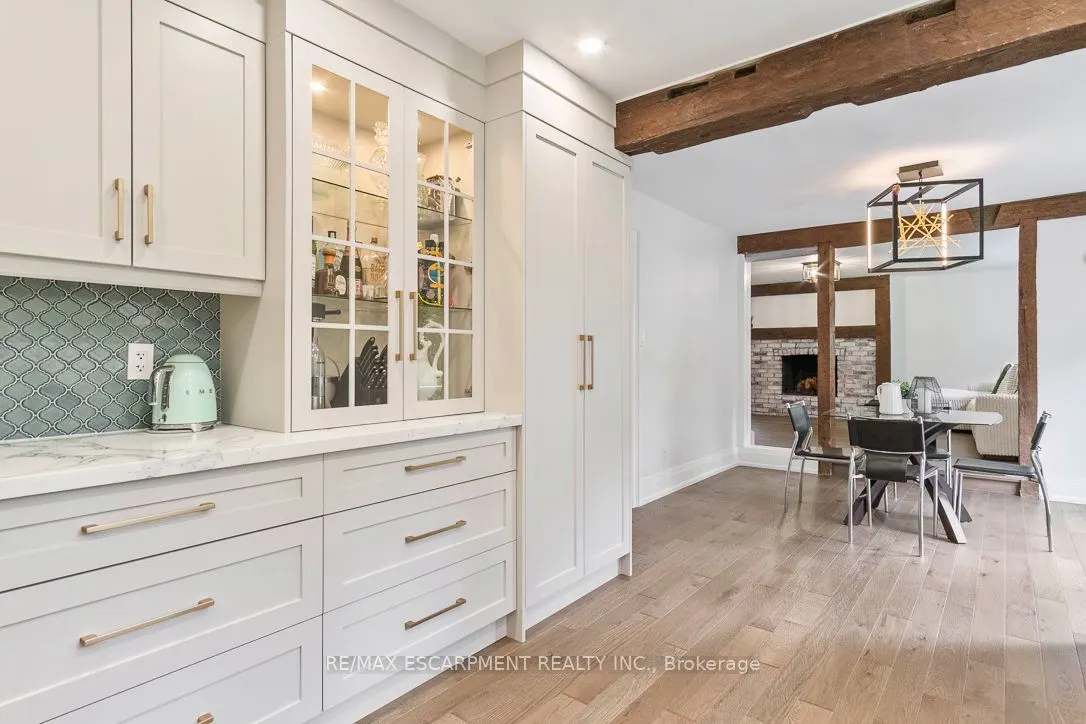1294 GATEHOUSE Drive