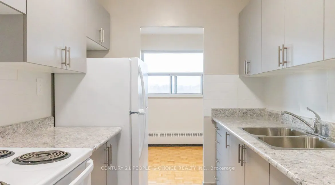 1061 Seneca Avenue, #501