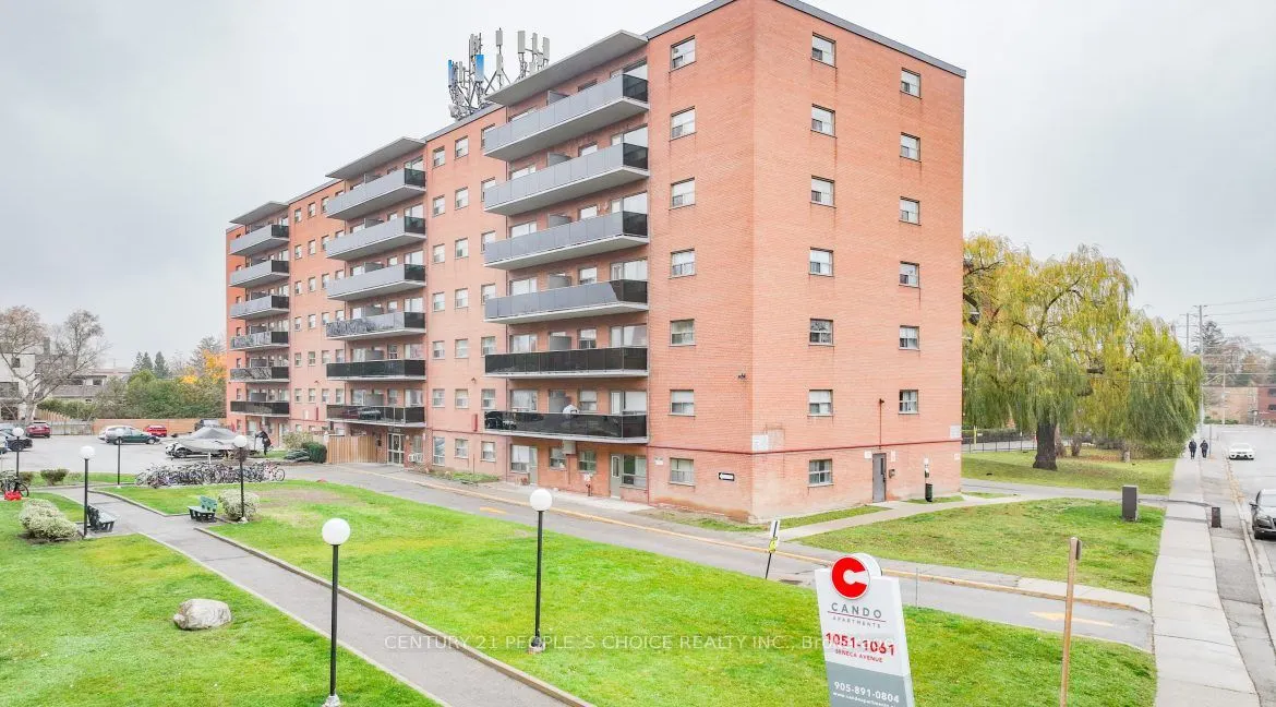 1061 Seneca Avenue, #501