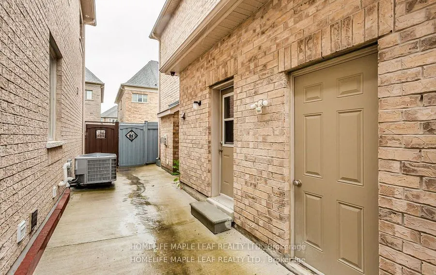 11 Cloverhaven Road