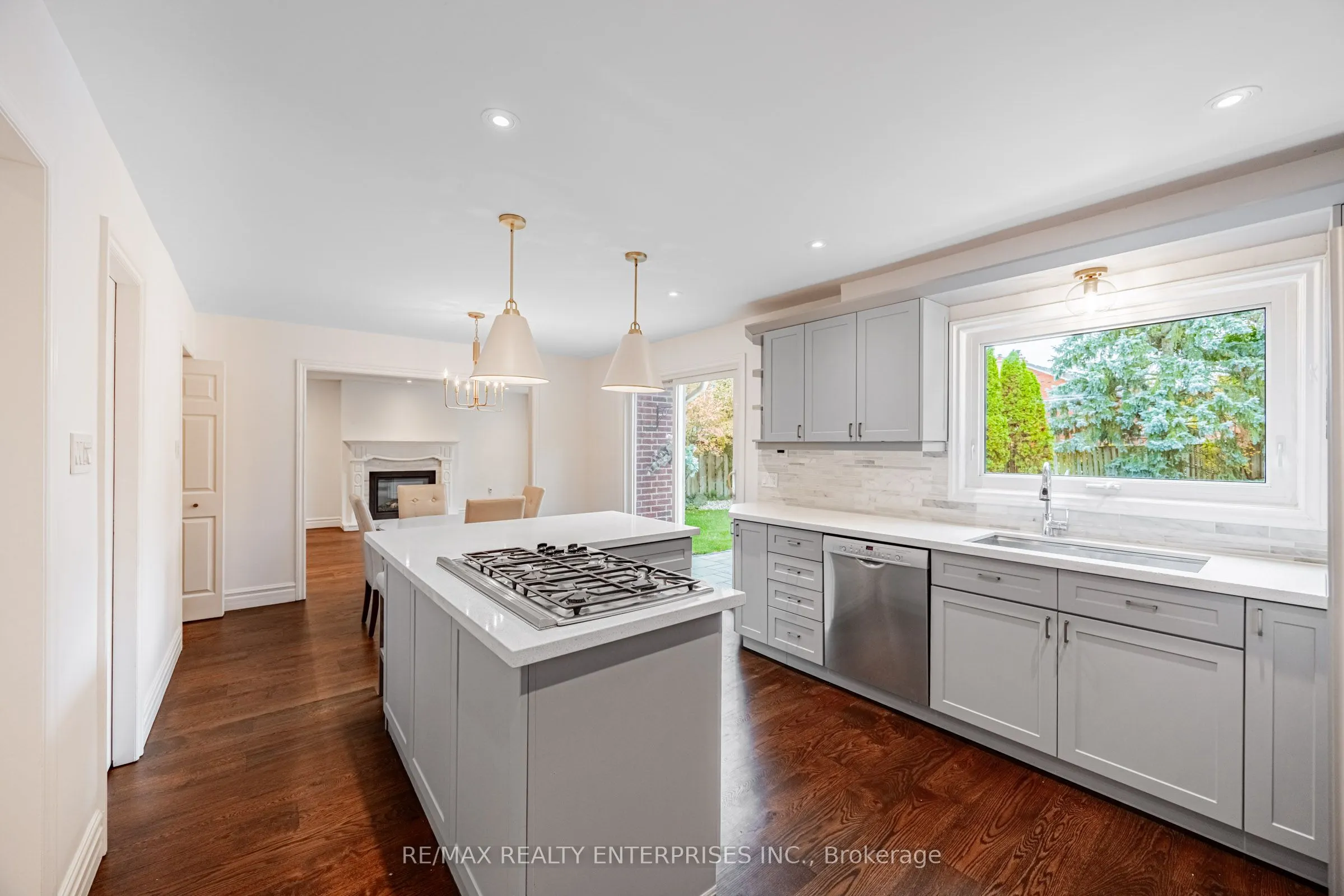1304 Outlook Terrace