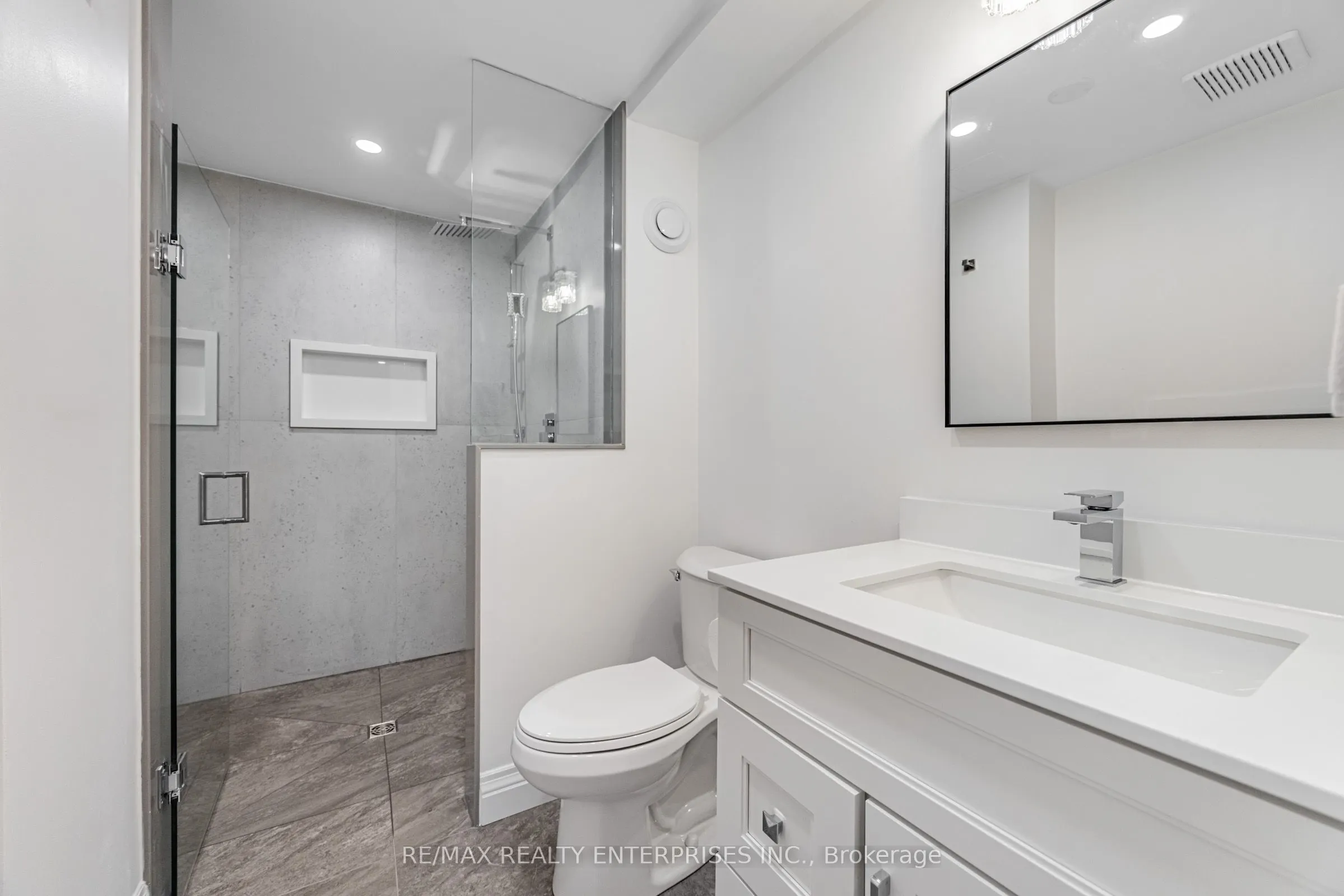 1304 Outlook Terrace