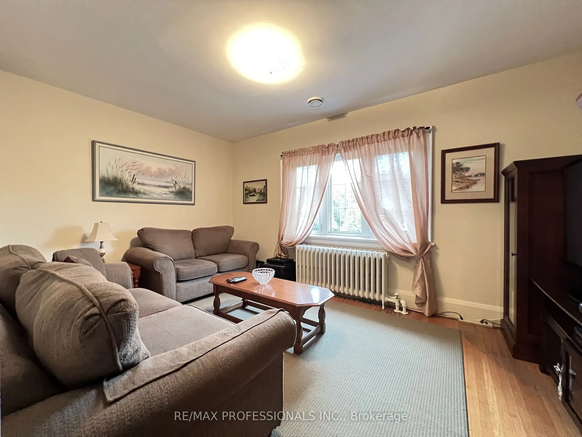 33 Chandos Avenue