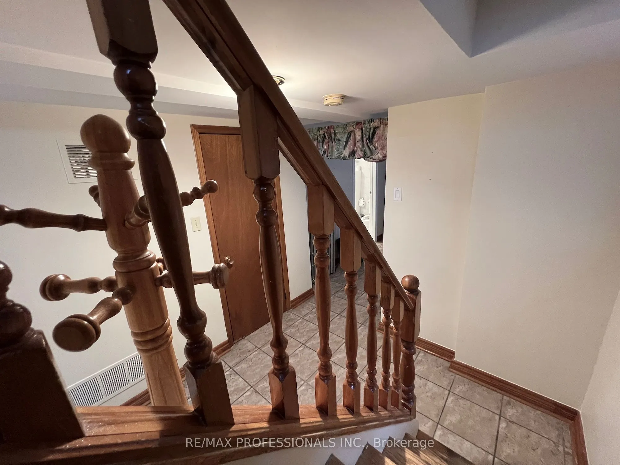 33 Chandos Avenue