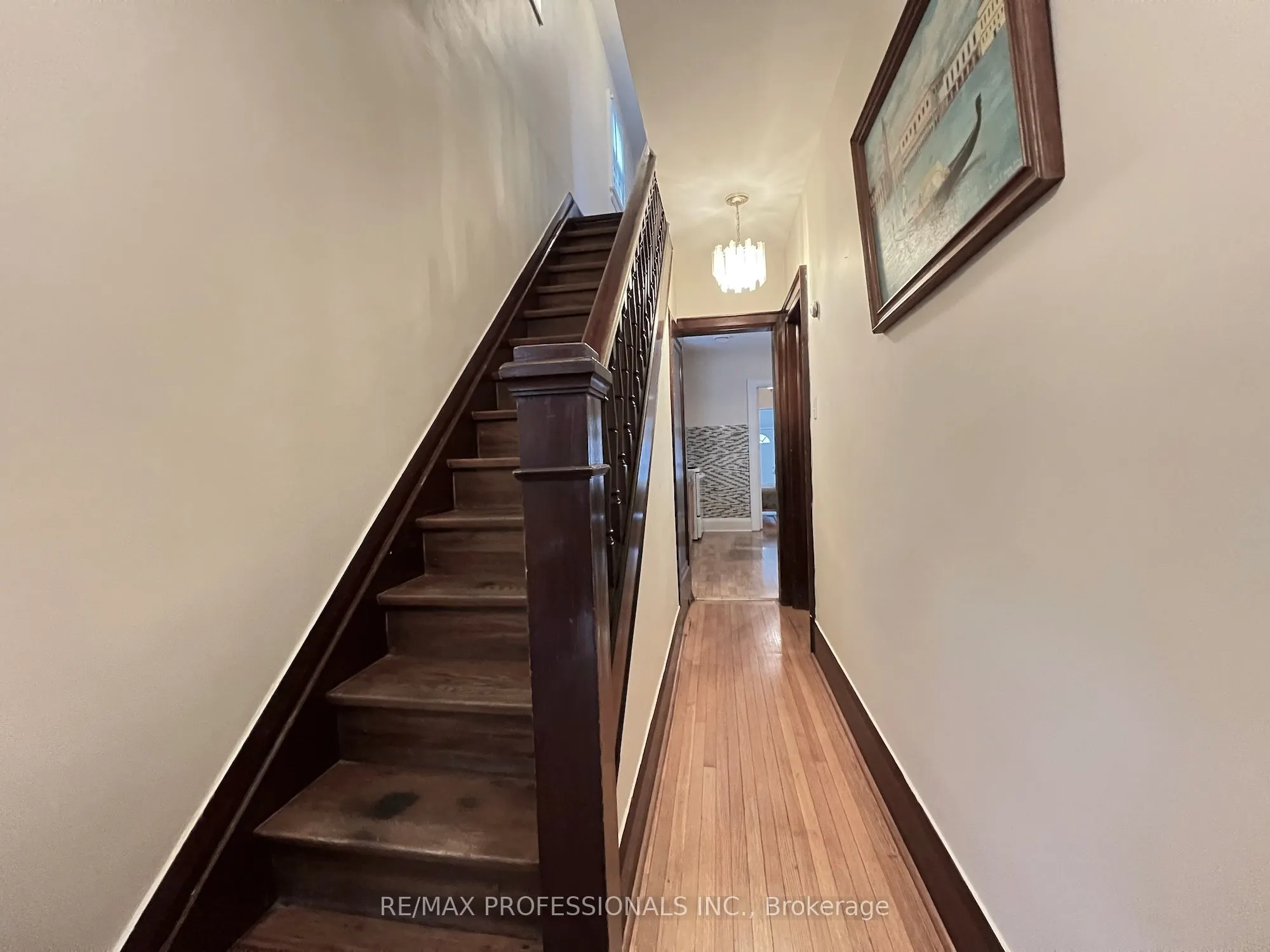 33 Chandos Avenue