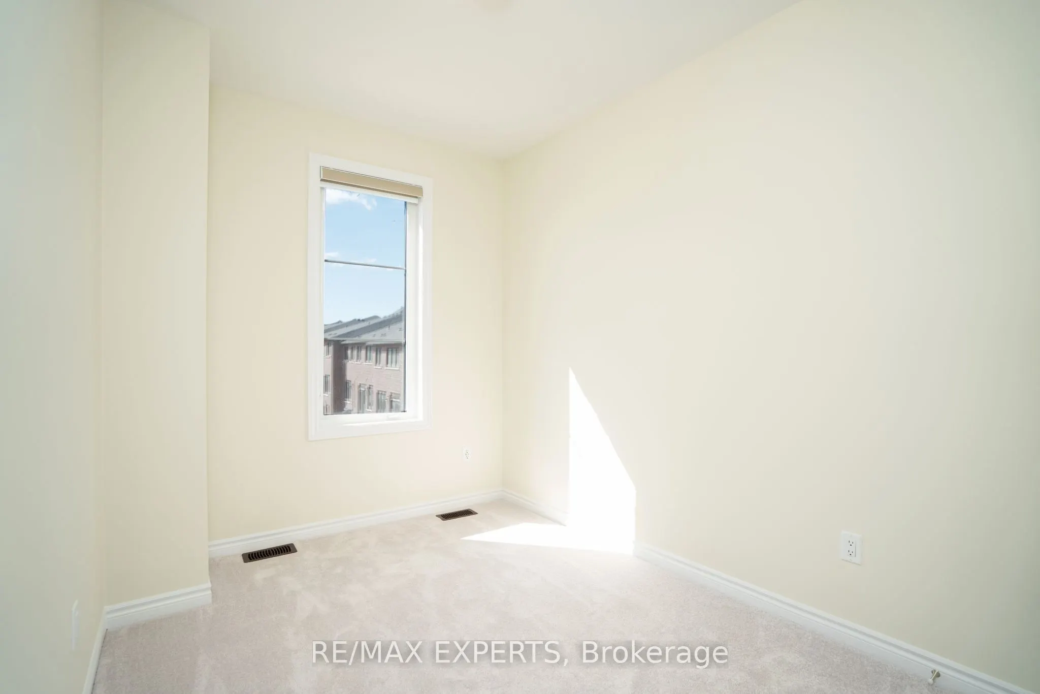 1455 NATIONAL COMMON Crescent