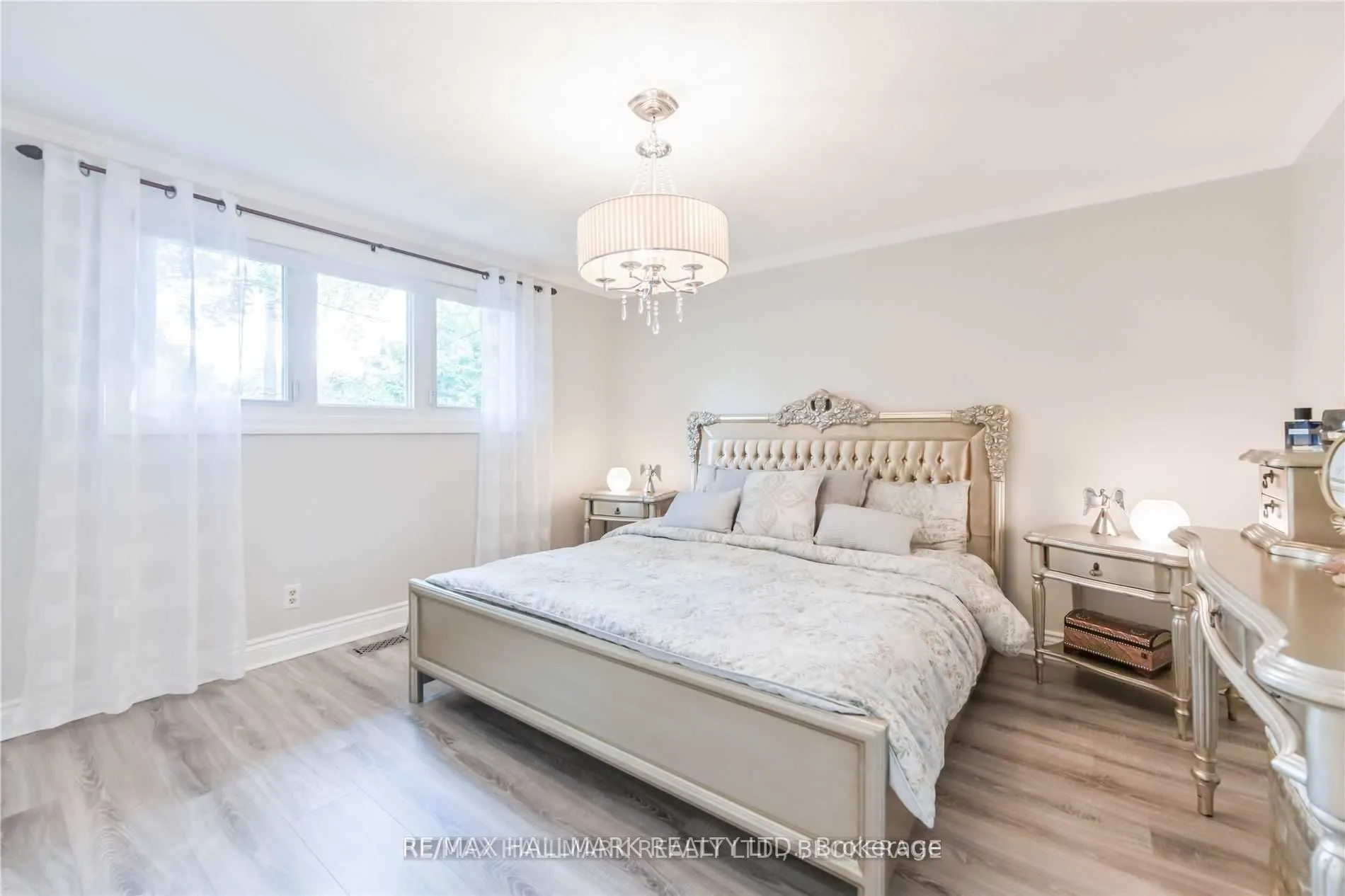 687 Artreva Crescent