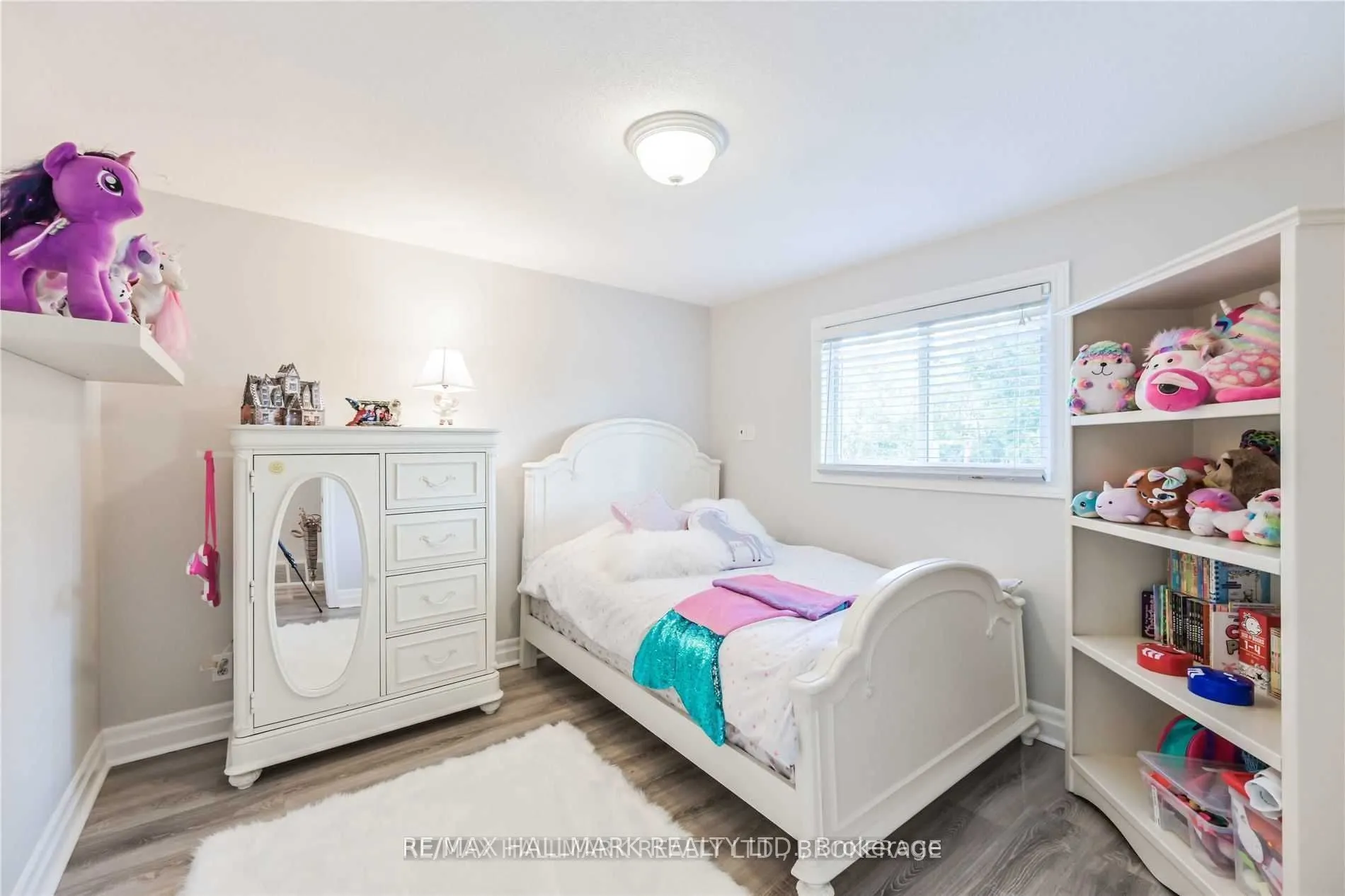 687 Artreva Crescent