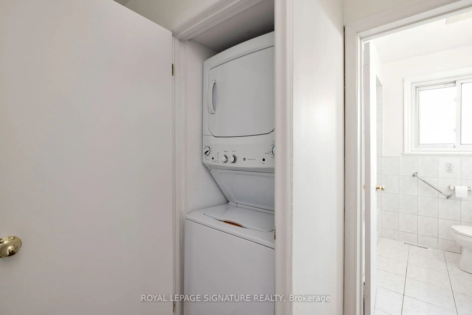 26 Paragon Road, #Main