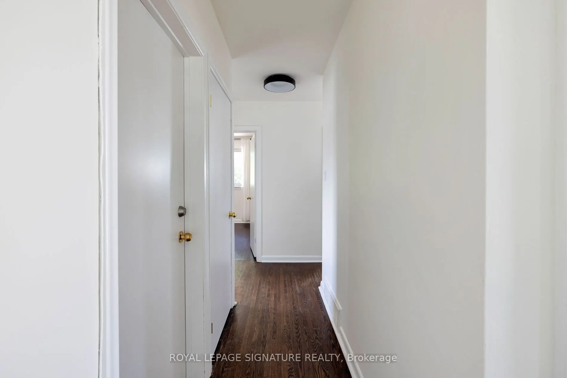 26 Paragon Road, #Main