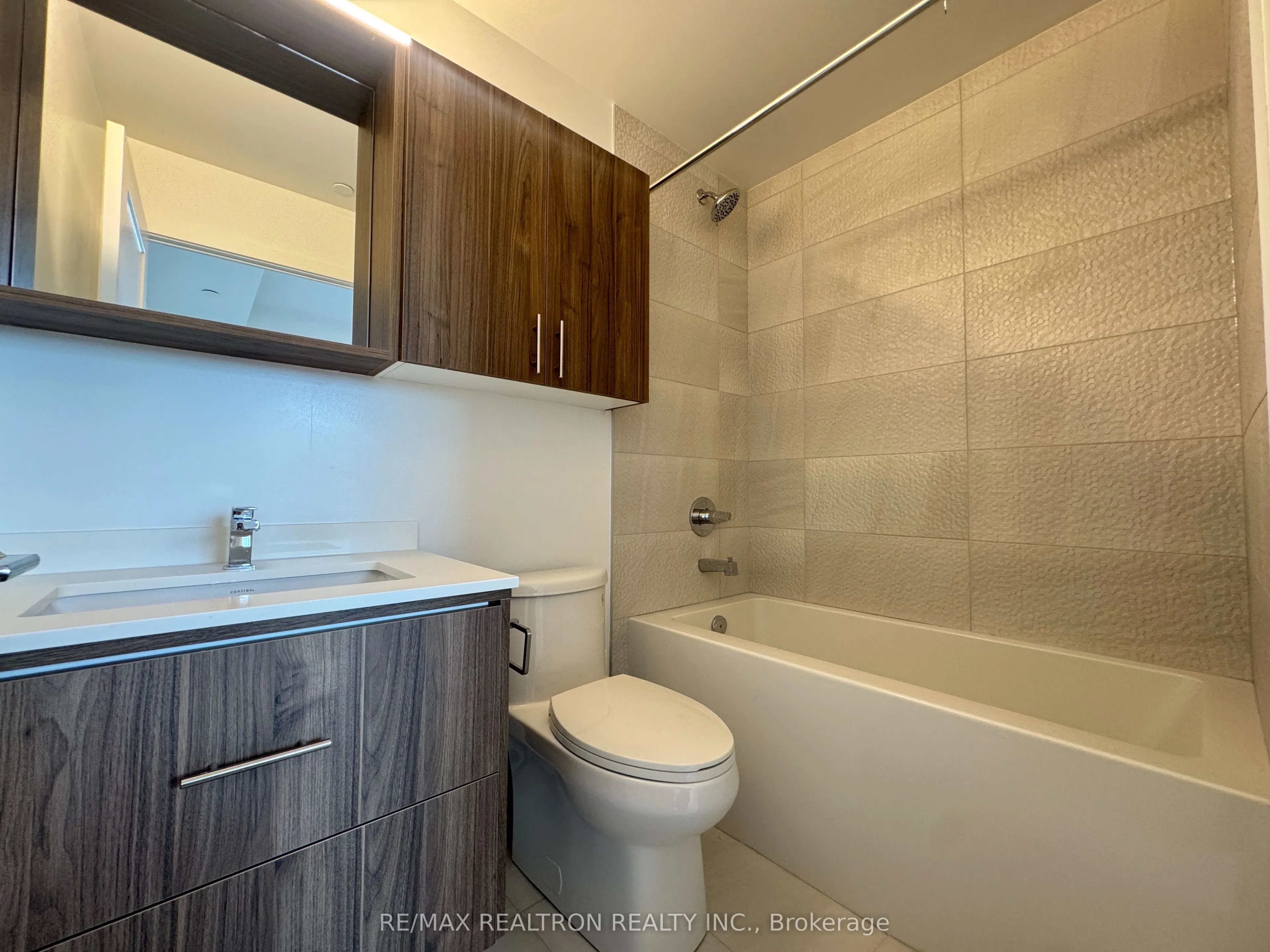 5105 Hurontario Street, #339