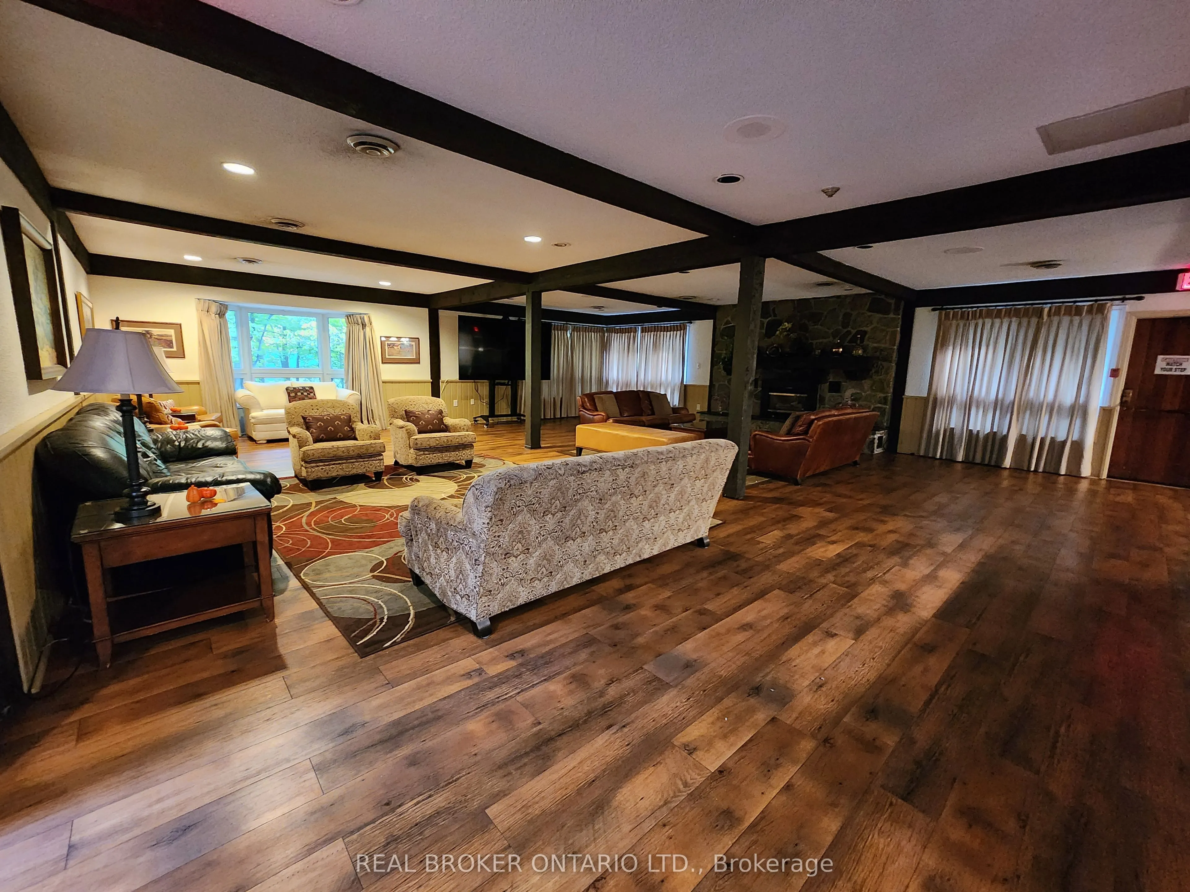 1060 Walden Circle, #27