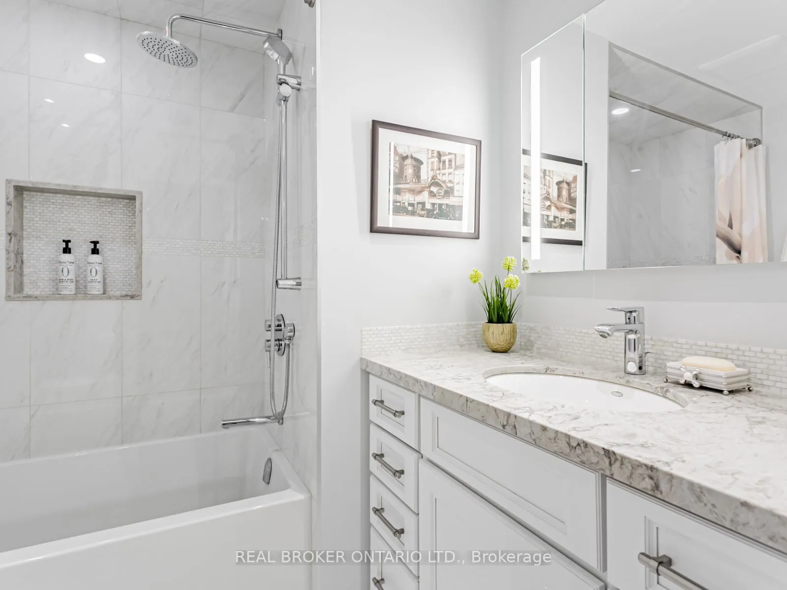 1060 Walden Circle, #27