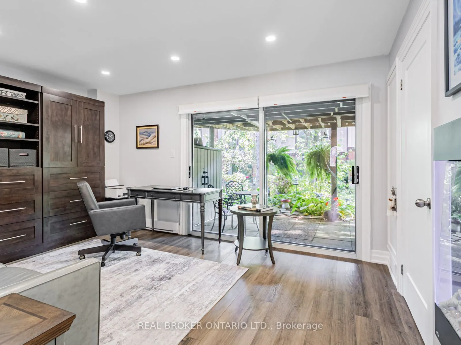 1060 Walden Circle, #27