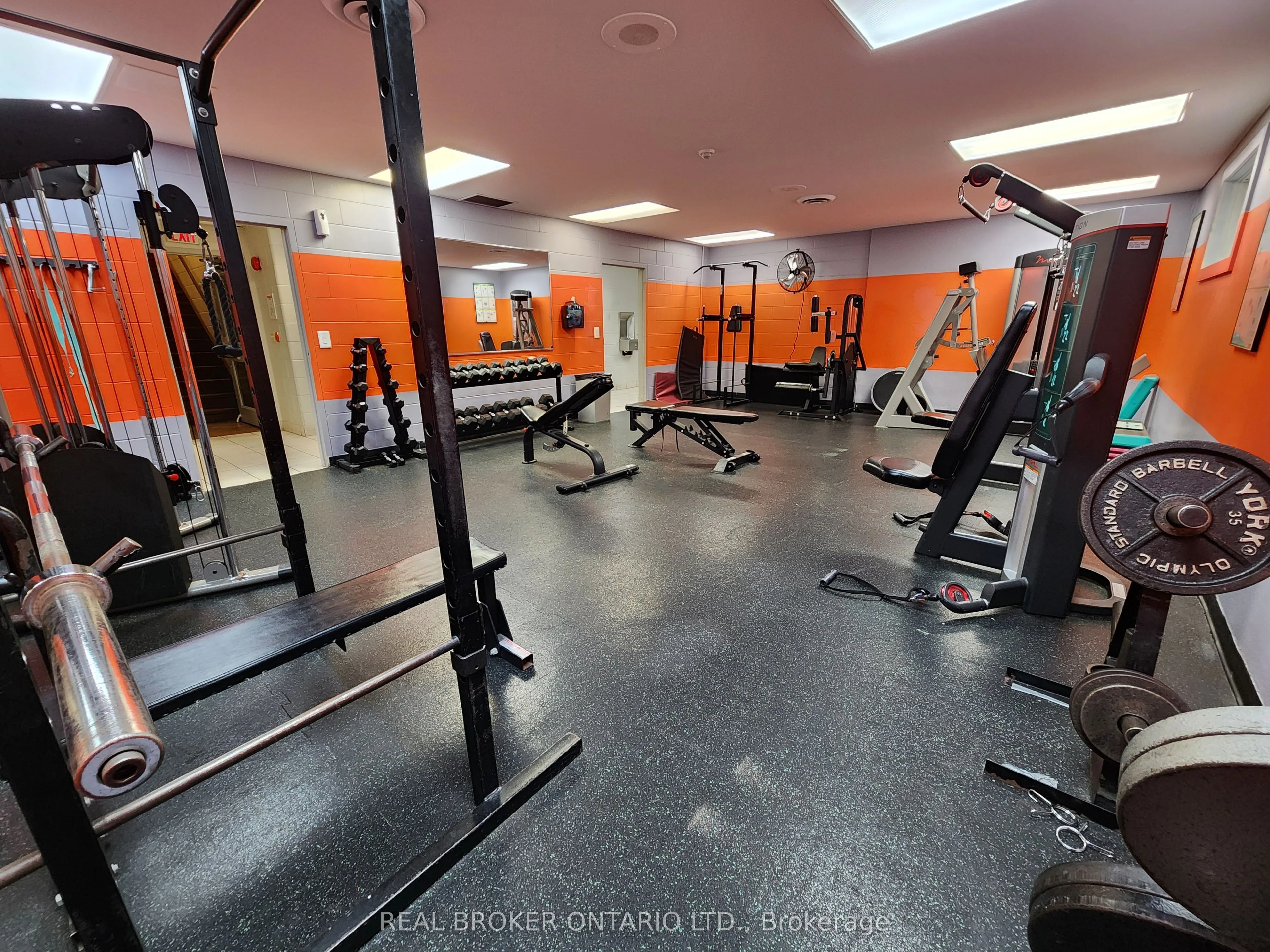 1060 Walden Circle, #27