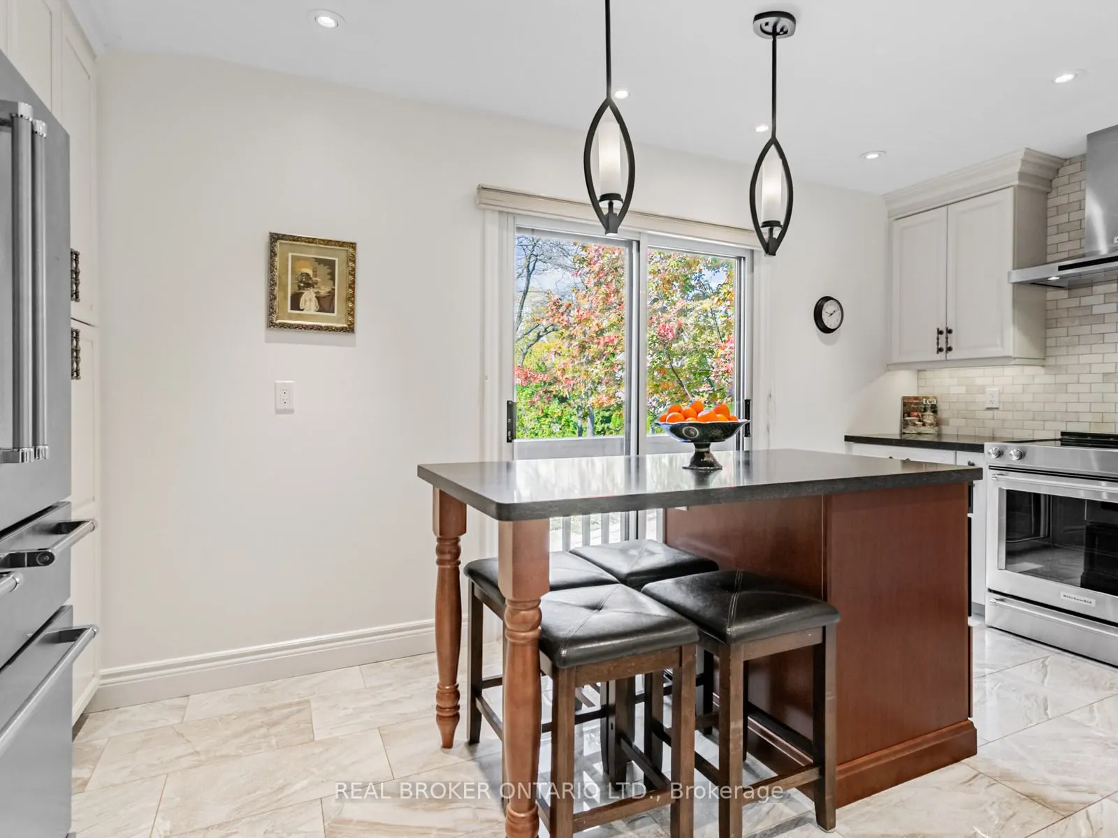 1060 Walden Circle, #27