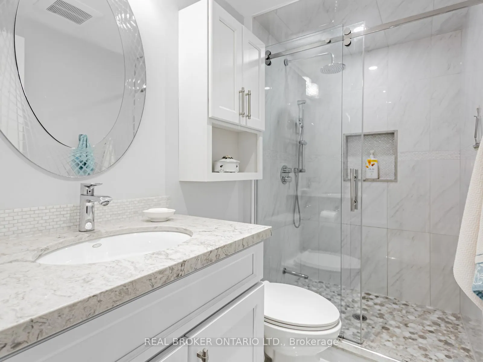 1060 Walden Circle, #27