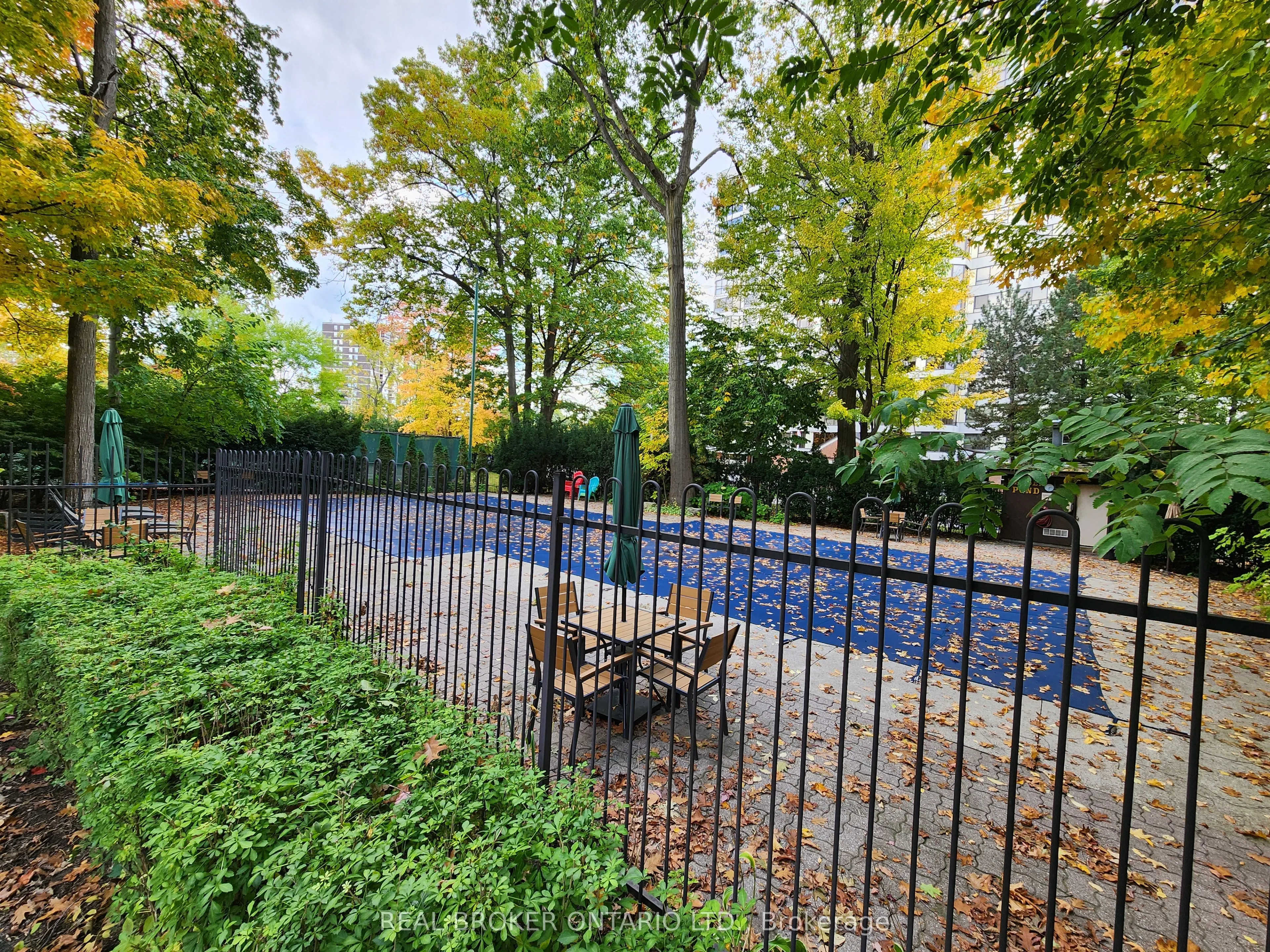 1060 Walden Circle, #27