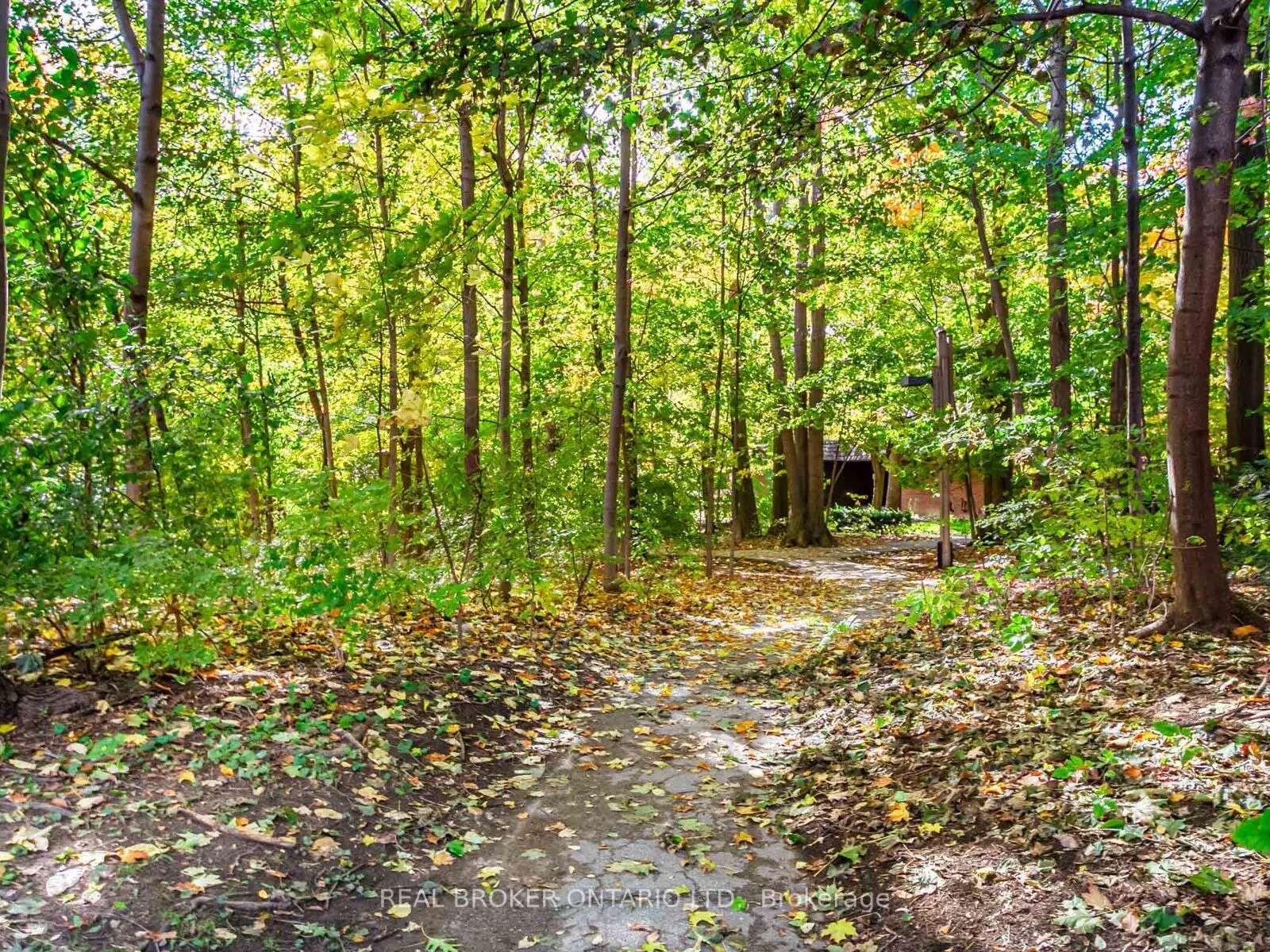1060 Walden Circle, #27