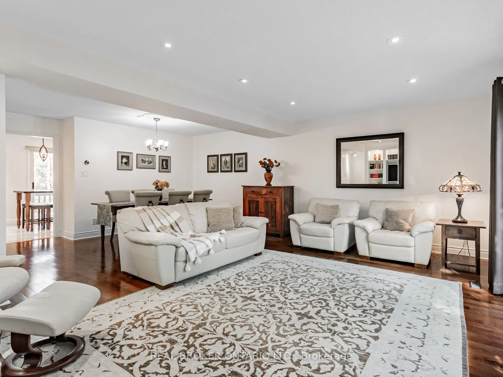 1060 Walden Circle, #27