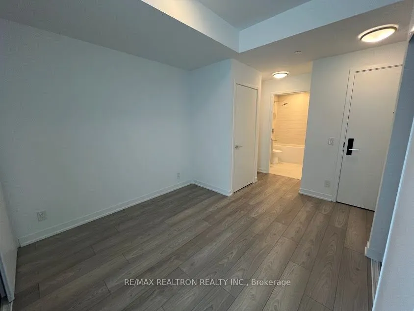 285 Dufferin Street, #905