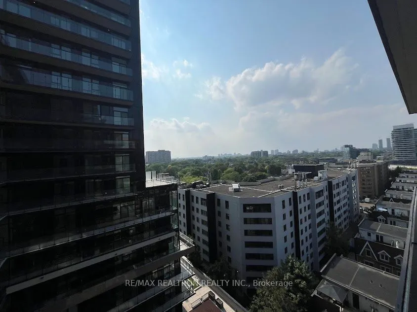 285 Dufferin Street, #905