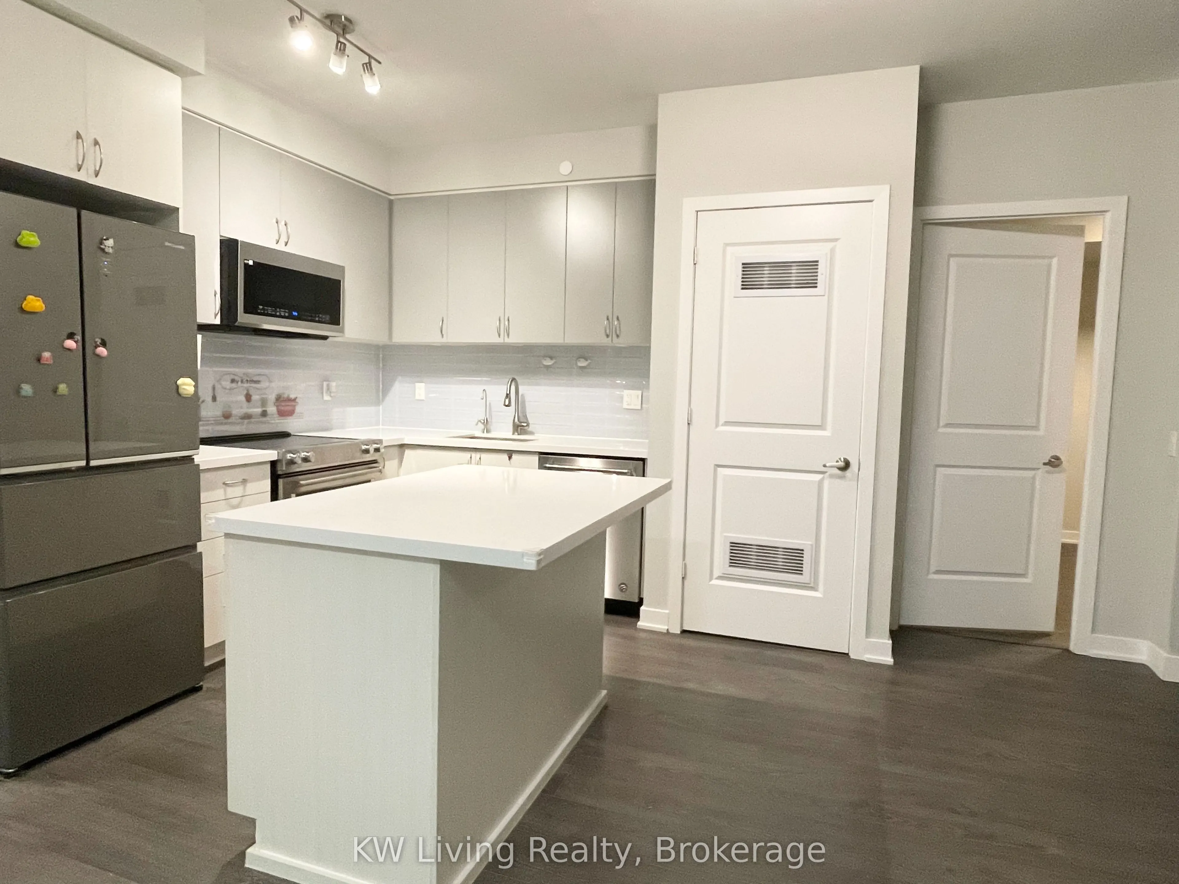 4677 Glen Erin Drive, #1801