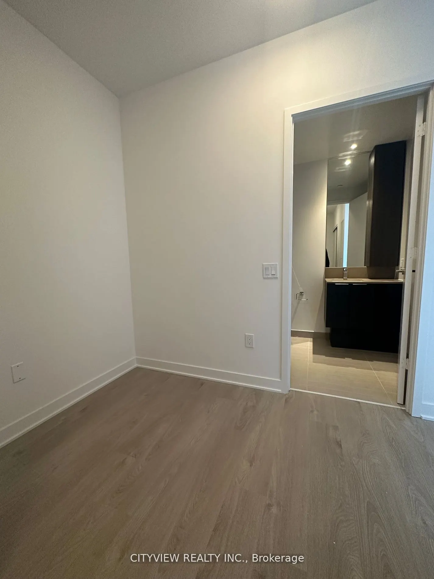3900 Confederatin Parkway, #5810