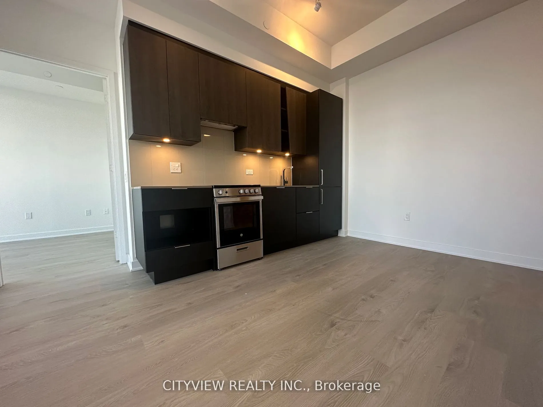 3900 Confederatin Parkway, #5810