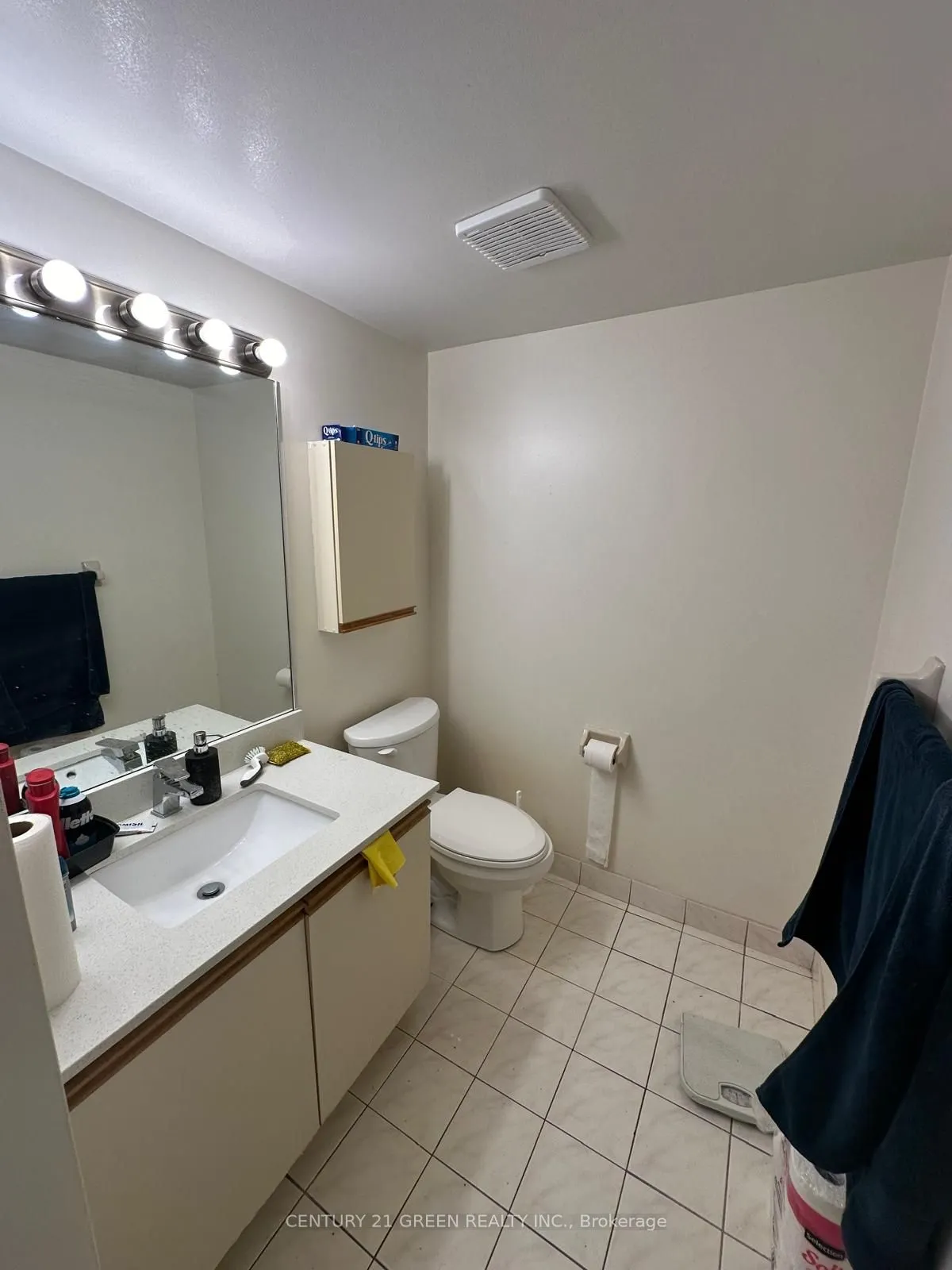 2556 Argyle Road, #706
