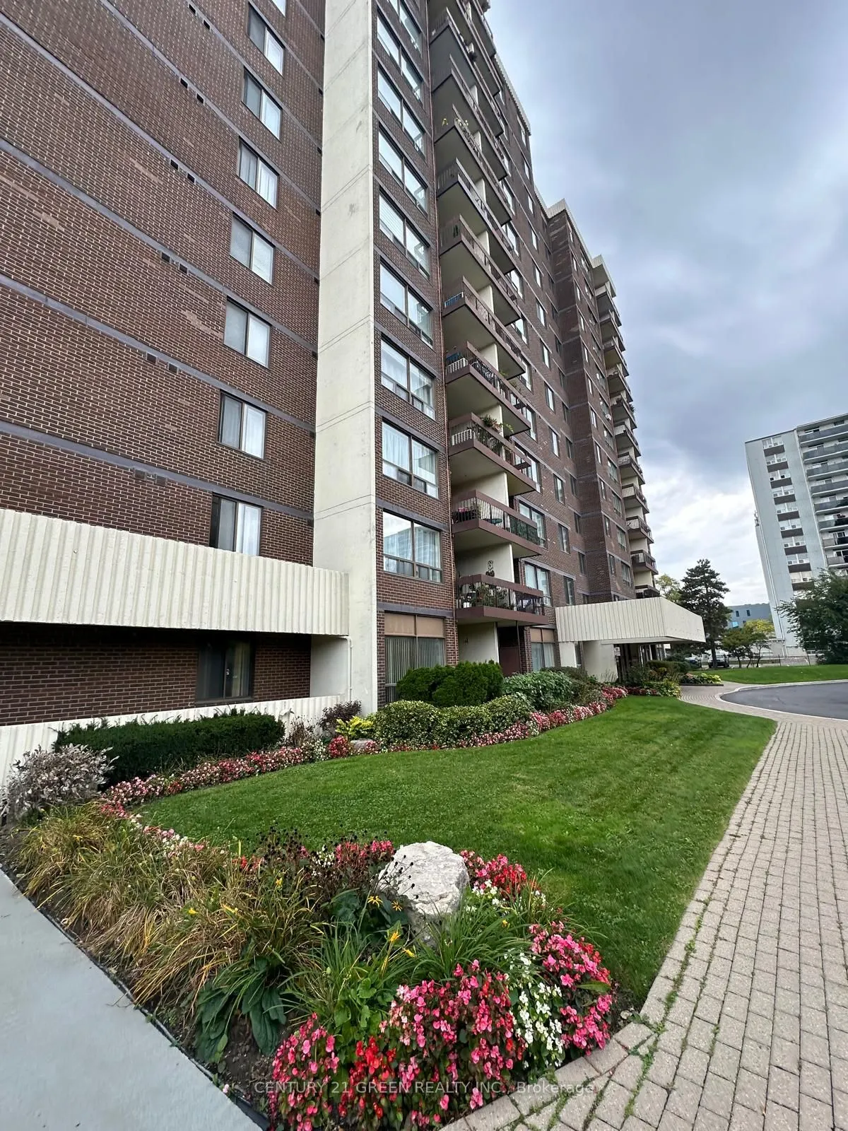 2556 Argyle Road, #706