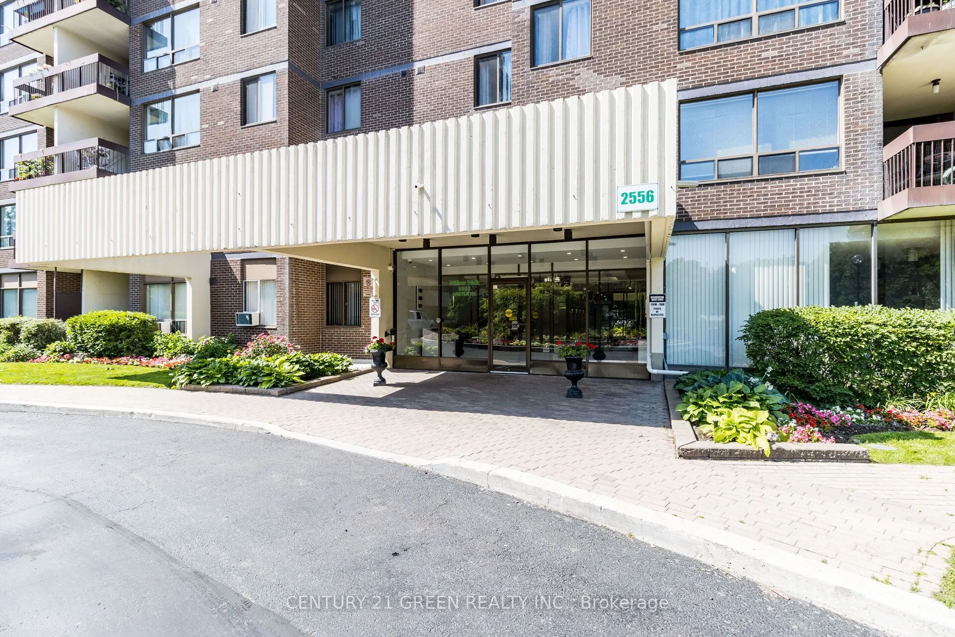 2556 Argyle Road, #706