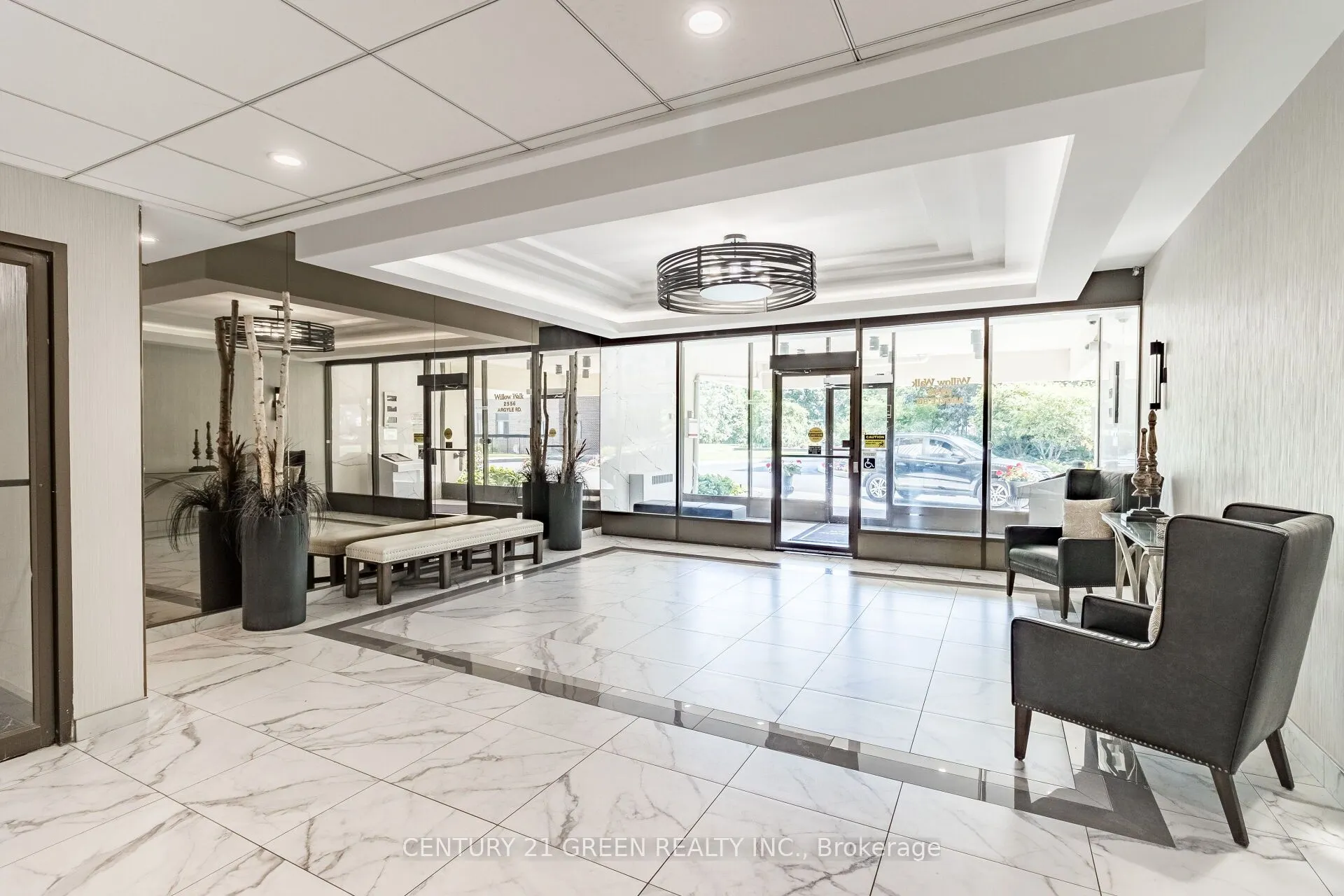 2556 Argyle Road, #706