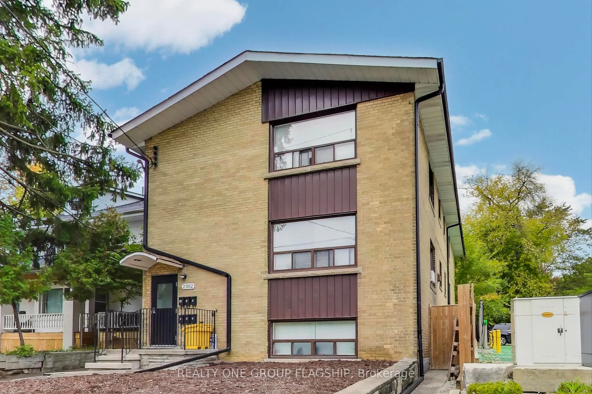 2302 Lake Shore Boulevard W, #2