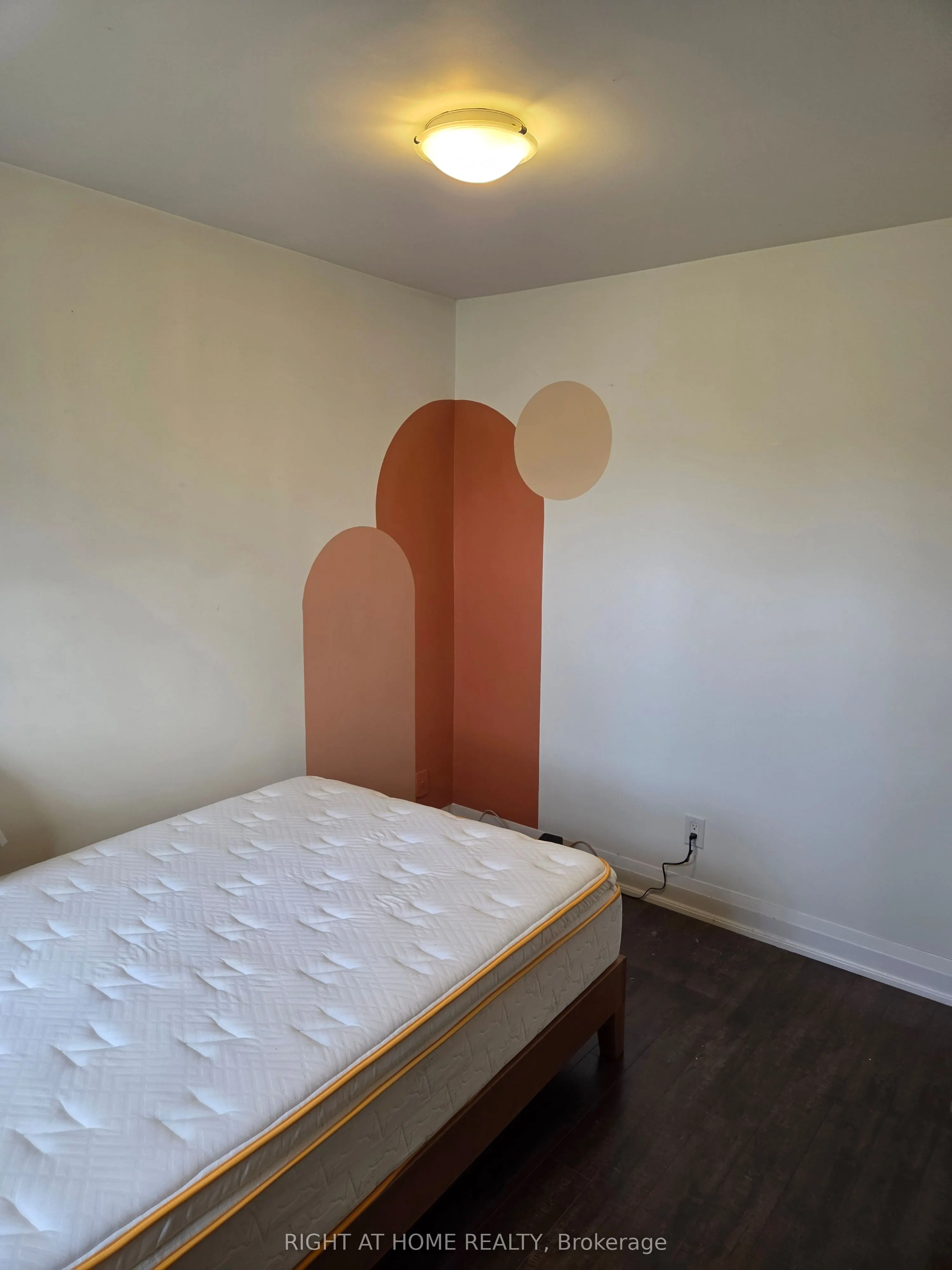 6 Stavebank Road, #2