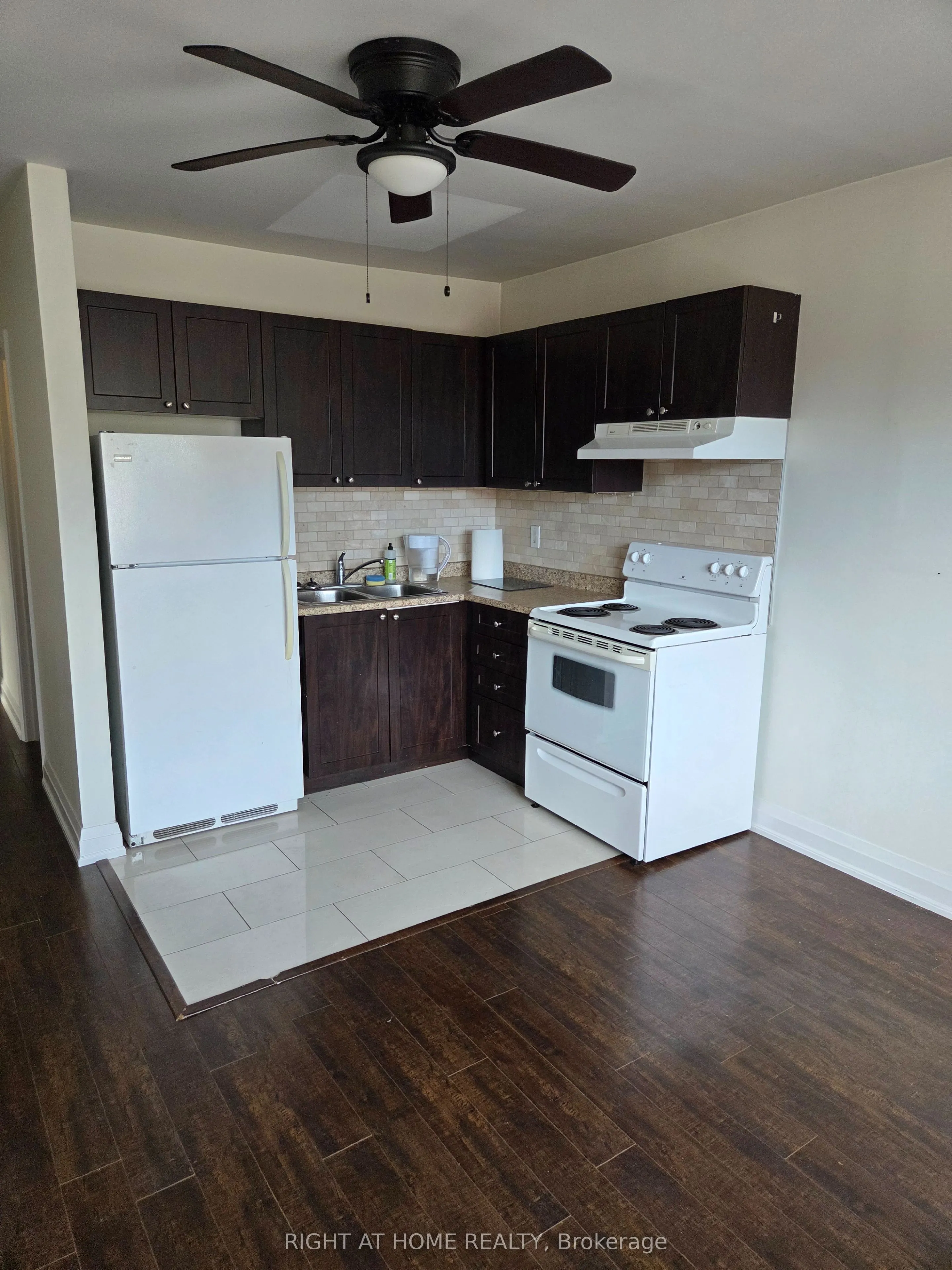 6 Stavebank Road, #2