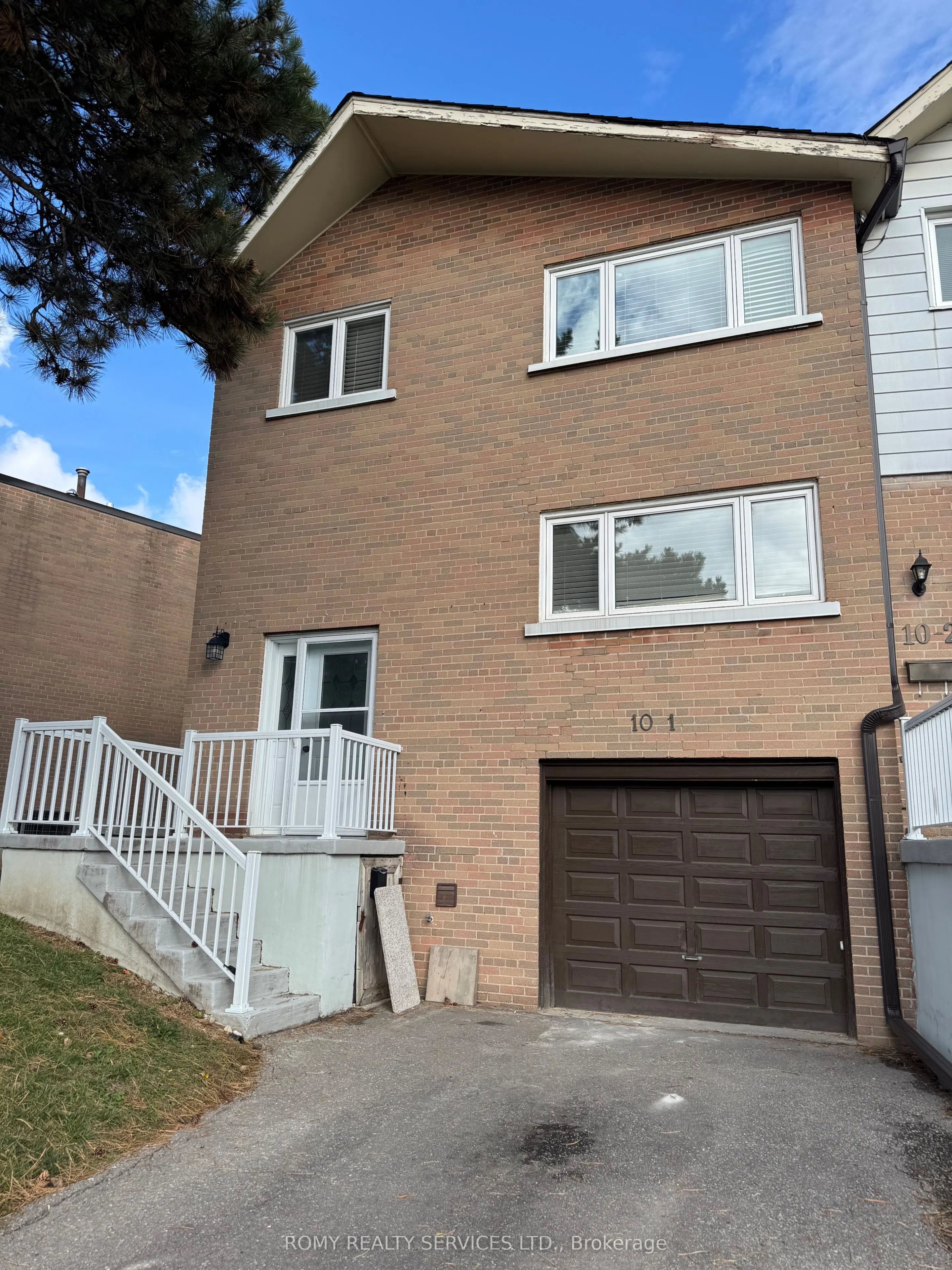 10 Grandravine Drive, #1