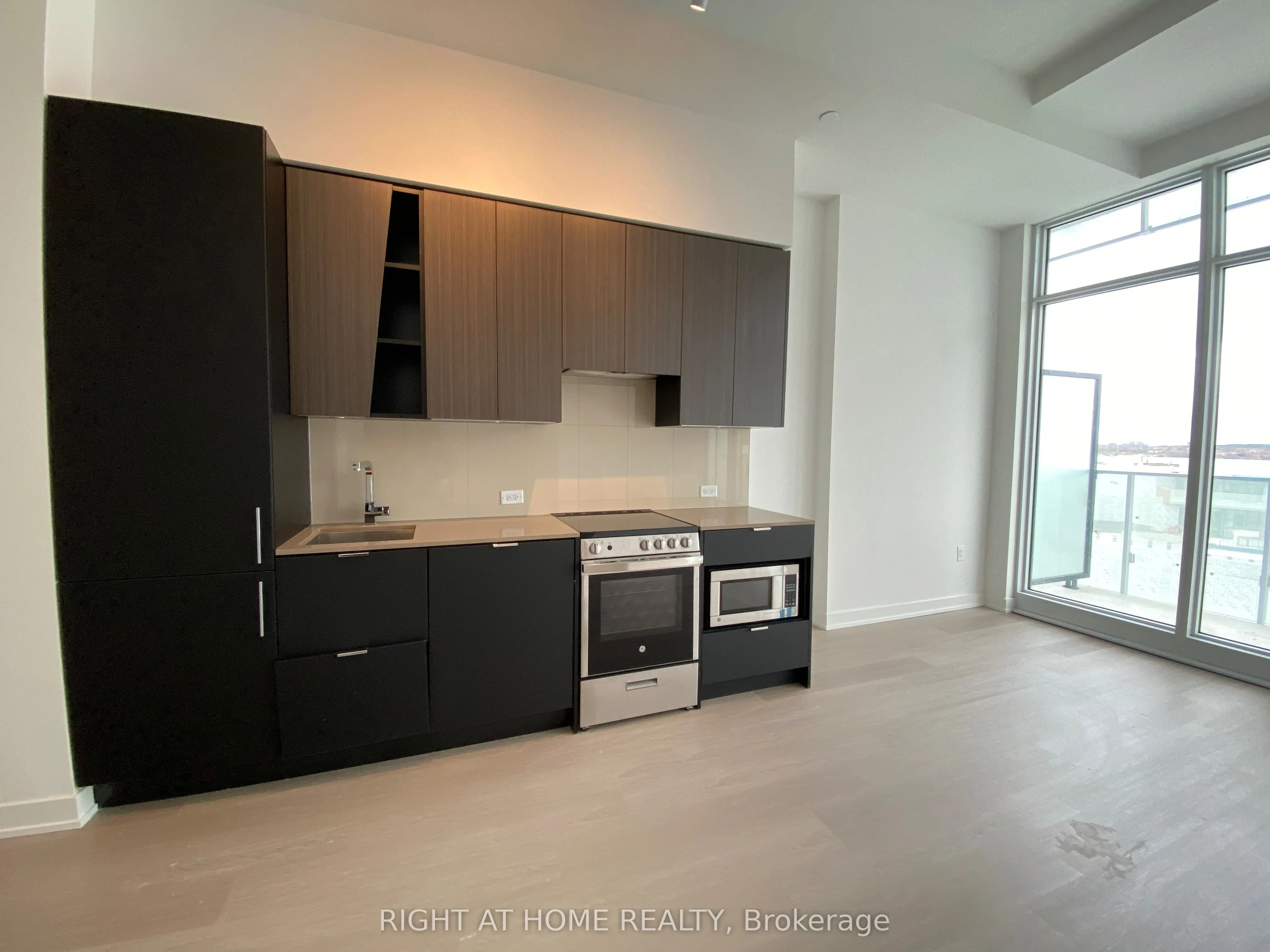 3883 Quartz Road, #702