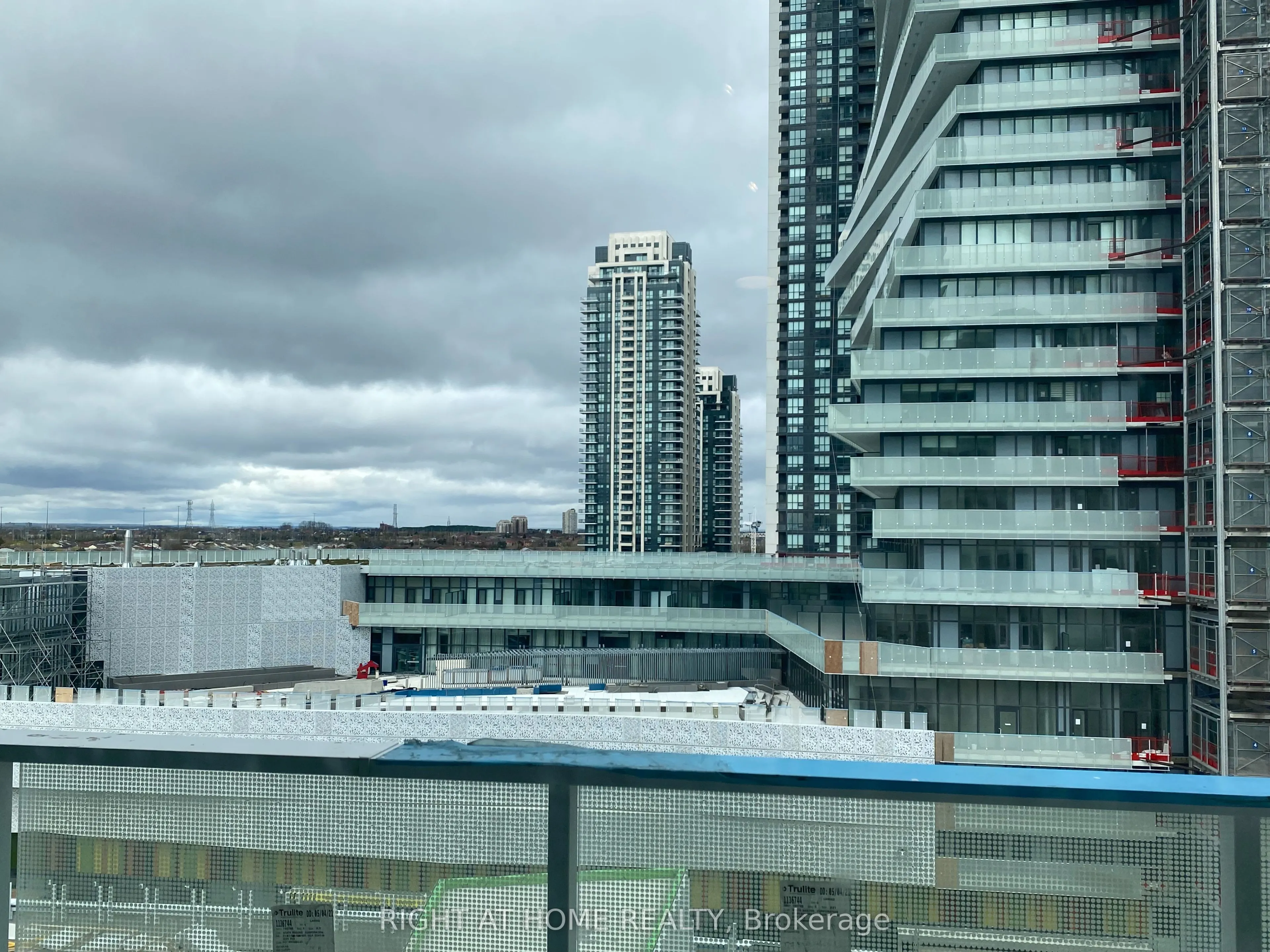 3883 Quartz Road, #702