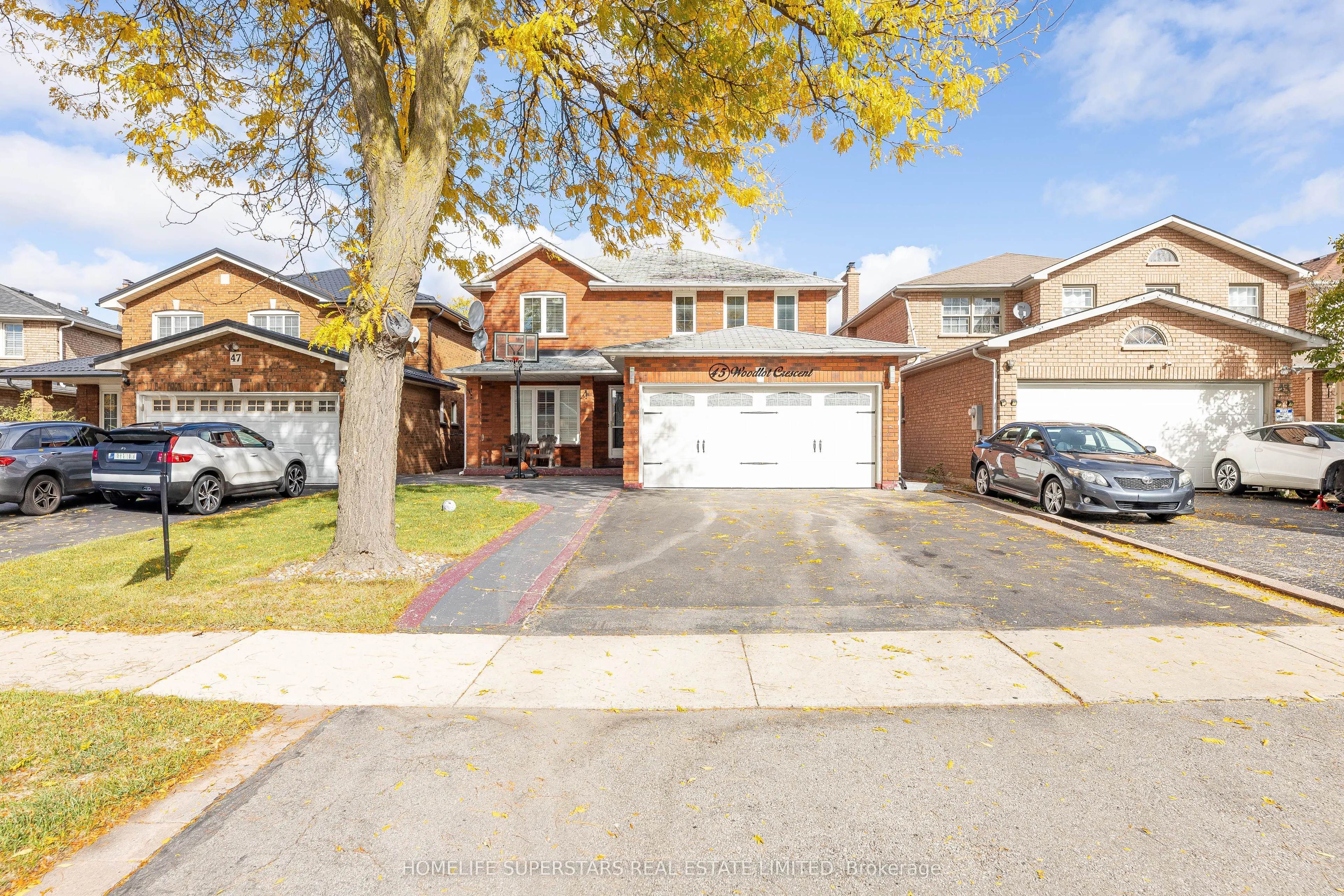 45 Woodlot Crescent