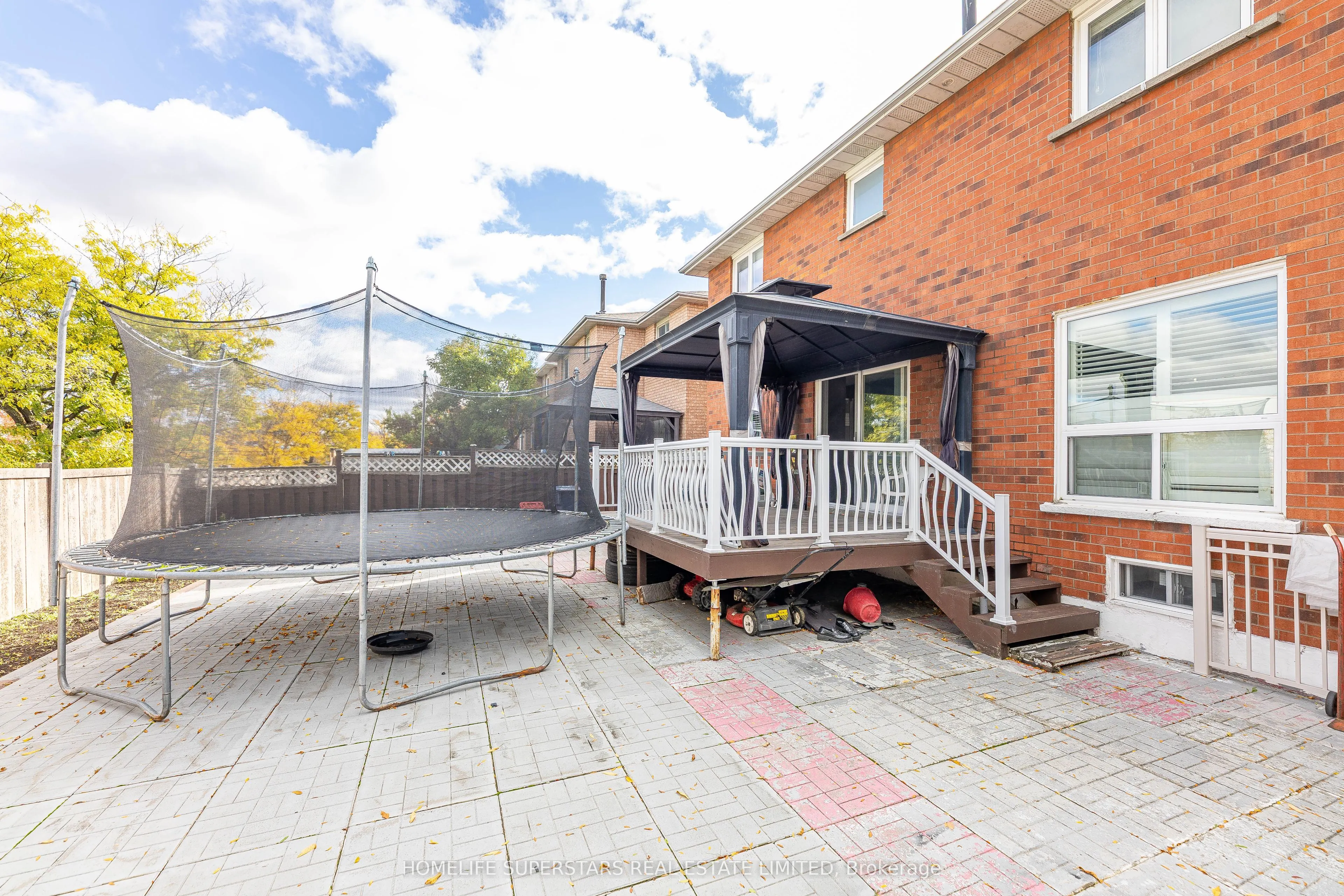 45 Woodlot Crescent