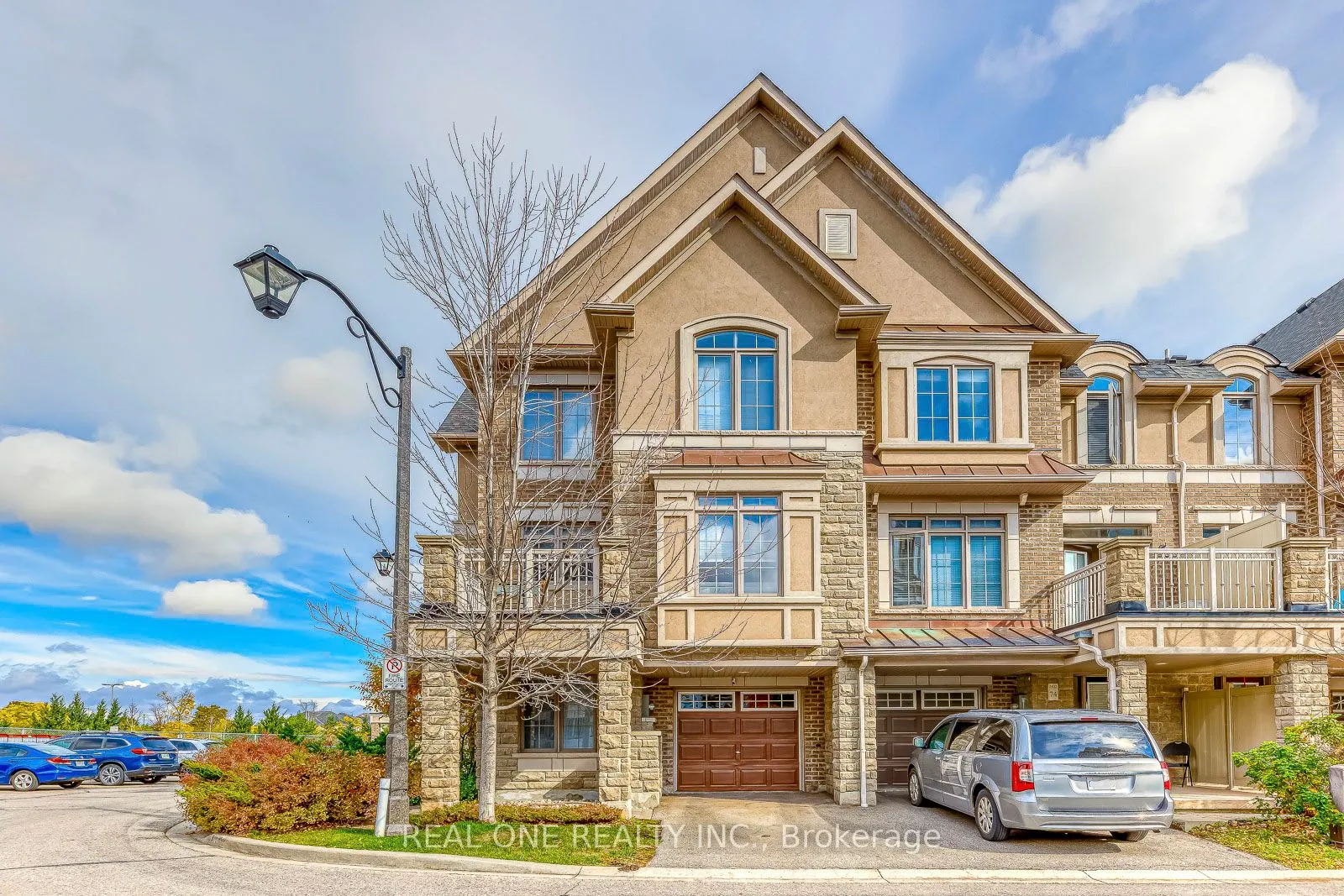 2435 Greenwich Drive, #75