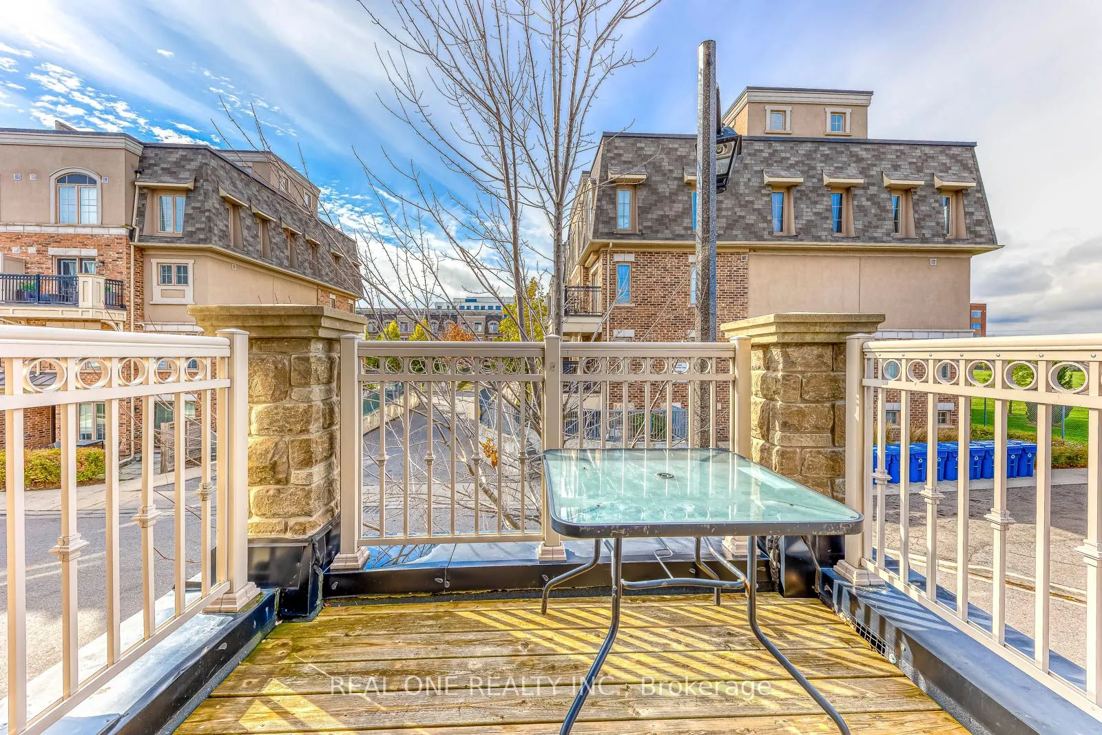2435 Greenwich Drive, #75