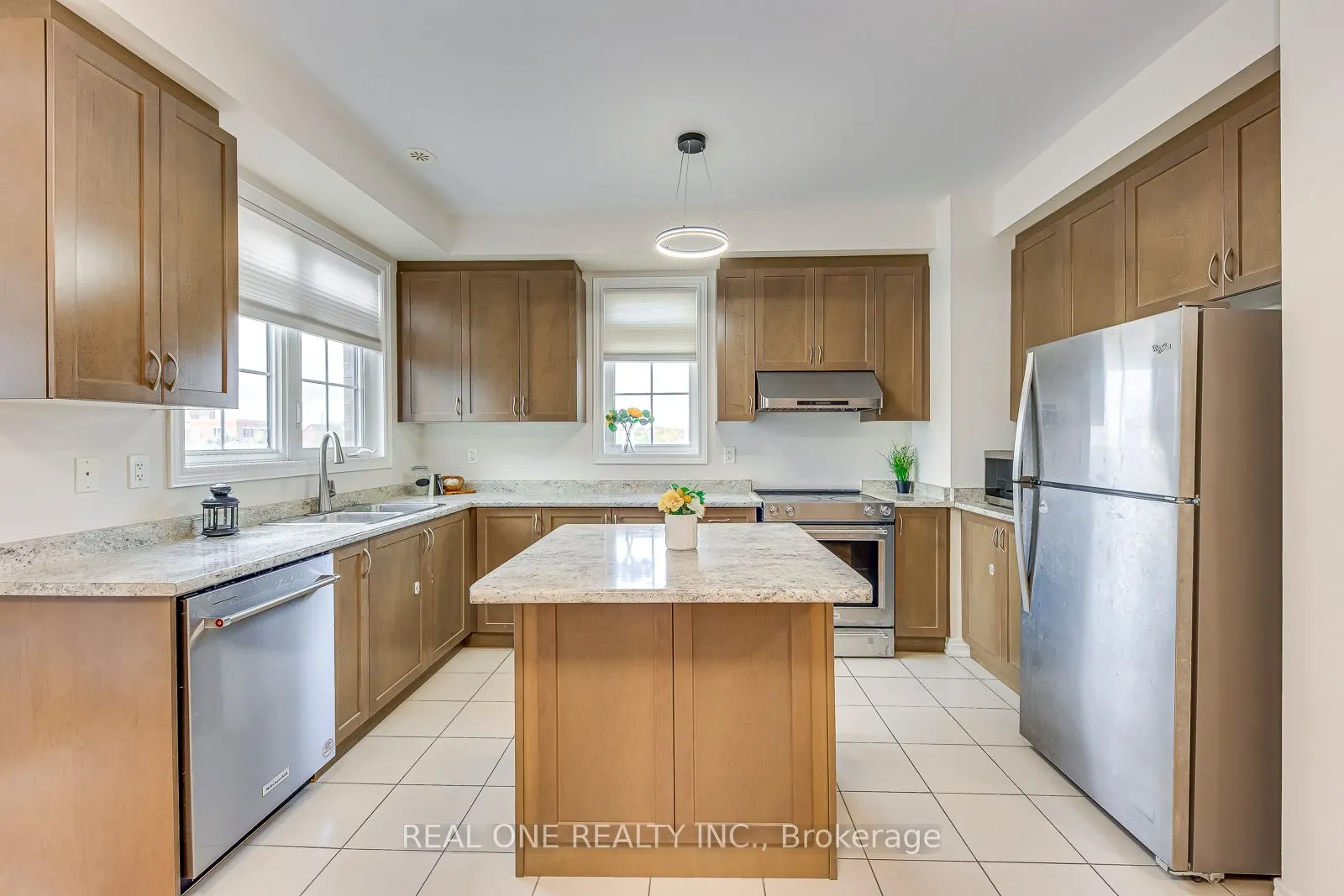 2435 Greenwich Drive, #75