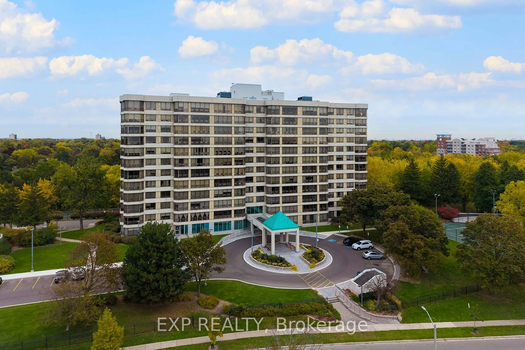330 Mill Street S, #703